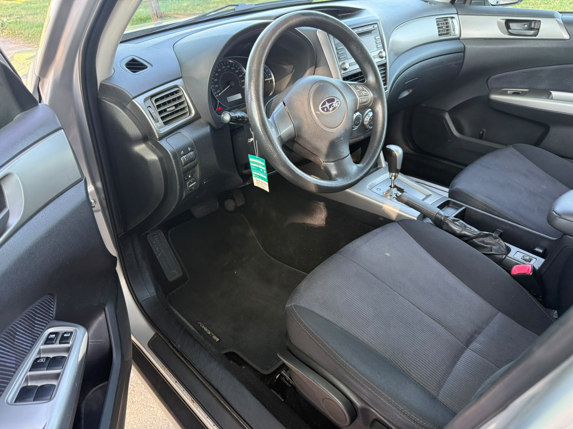 SUBARU Forester 2.0X Advantage Automatic-image-8