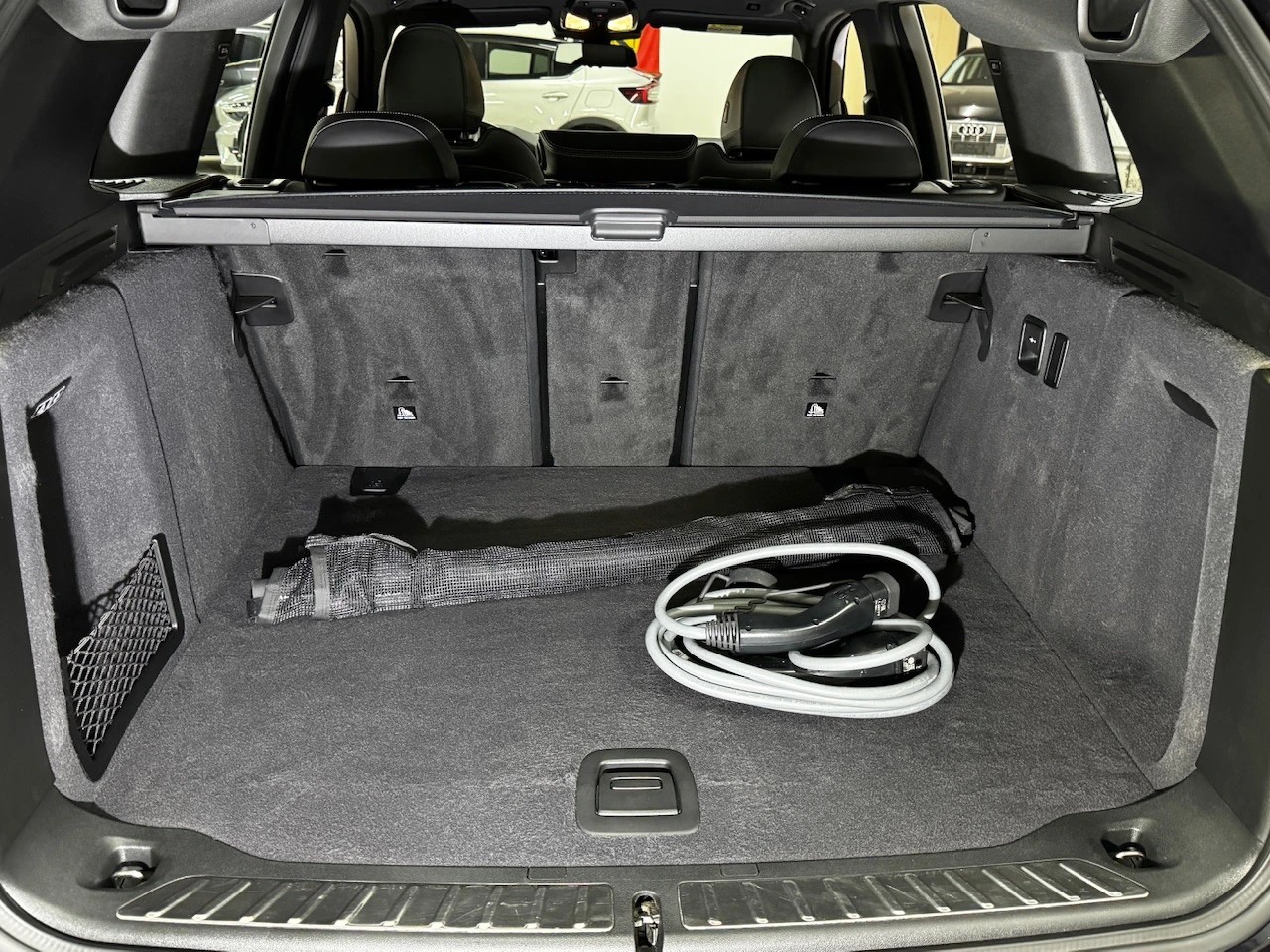 BMW iX3 Inspiring M-Sport 286PS Facelift-image-6