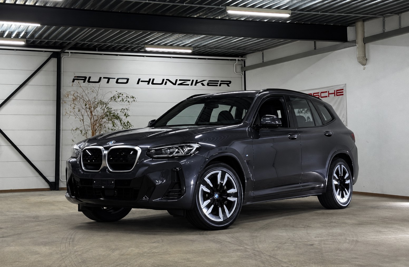 BMW iX3 Inspiring M-Sport 286PS Facelift