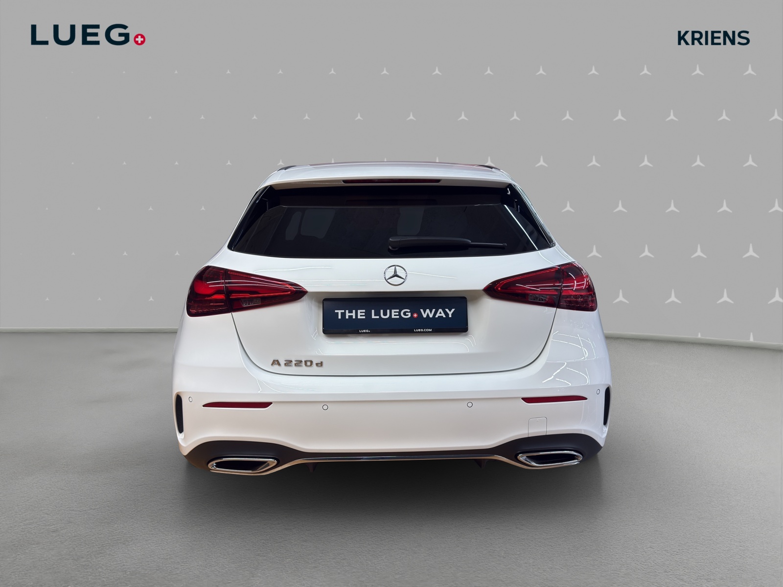 MERCEDES-BENZ A 220 d - AMG / 360 Grad Kamera / Multibeam LED / AHK / Ambiente-Licht-image-3