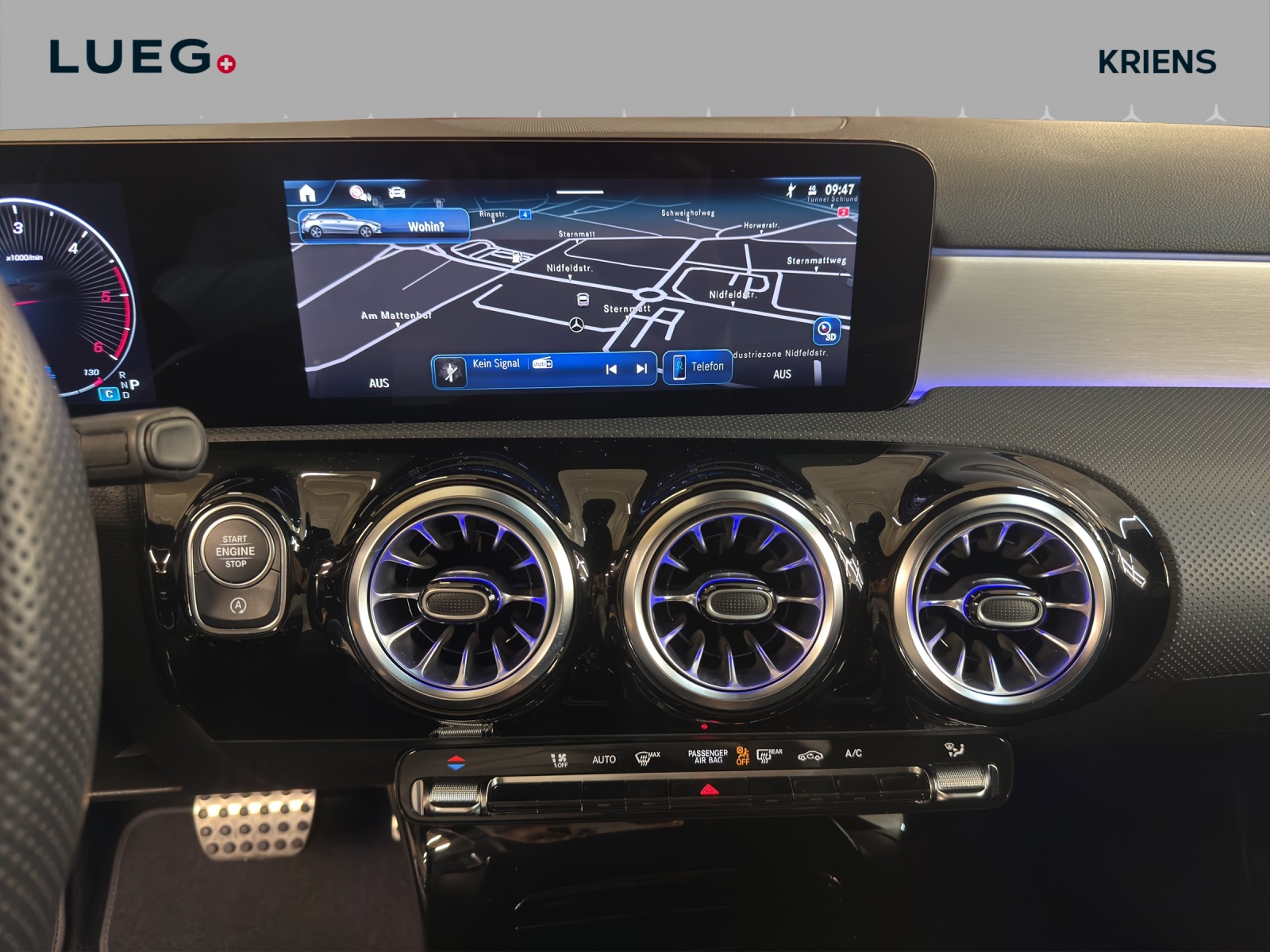 MERCEDES-BENZ A 220 d - AMG / 360 Grad Kamera / Multibeam LED / AHK / Ambiente-Licht-image-11