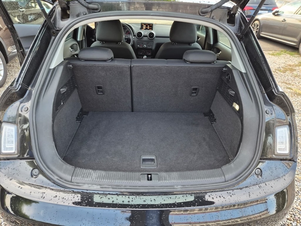 AUDI A1 Sportback 1.4 TFSI Attraction S-tronic-image-13