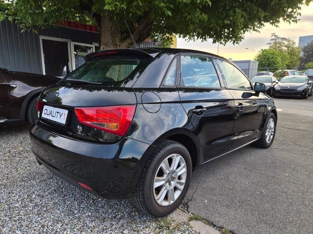 AUDI A1 Sportback 1.4 TFSI Attraction S-tronic-image-5