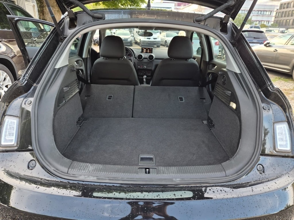 AUDI A1 Sportback 1.4 TFSI Attraction S-tronic-image-14