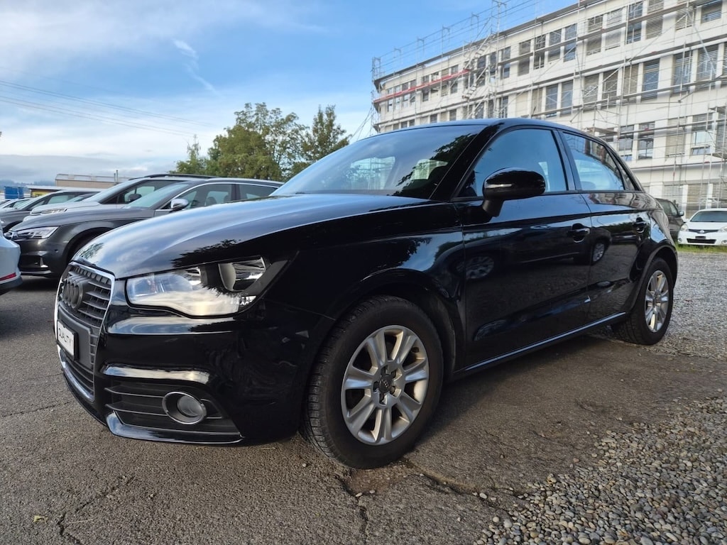 AUDI A1 Sportback 1.4 TFSI Attraction S-tronic-image-2