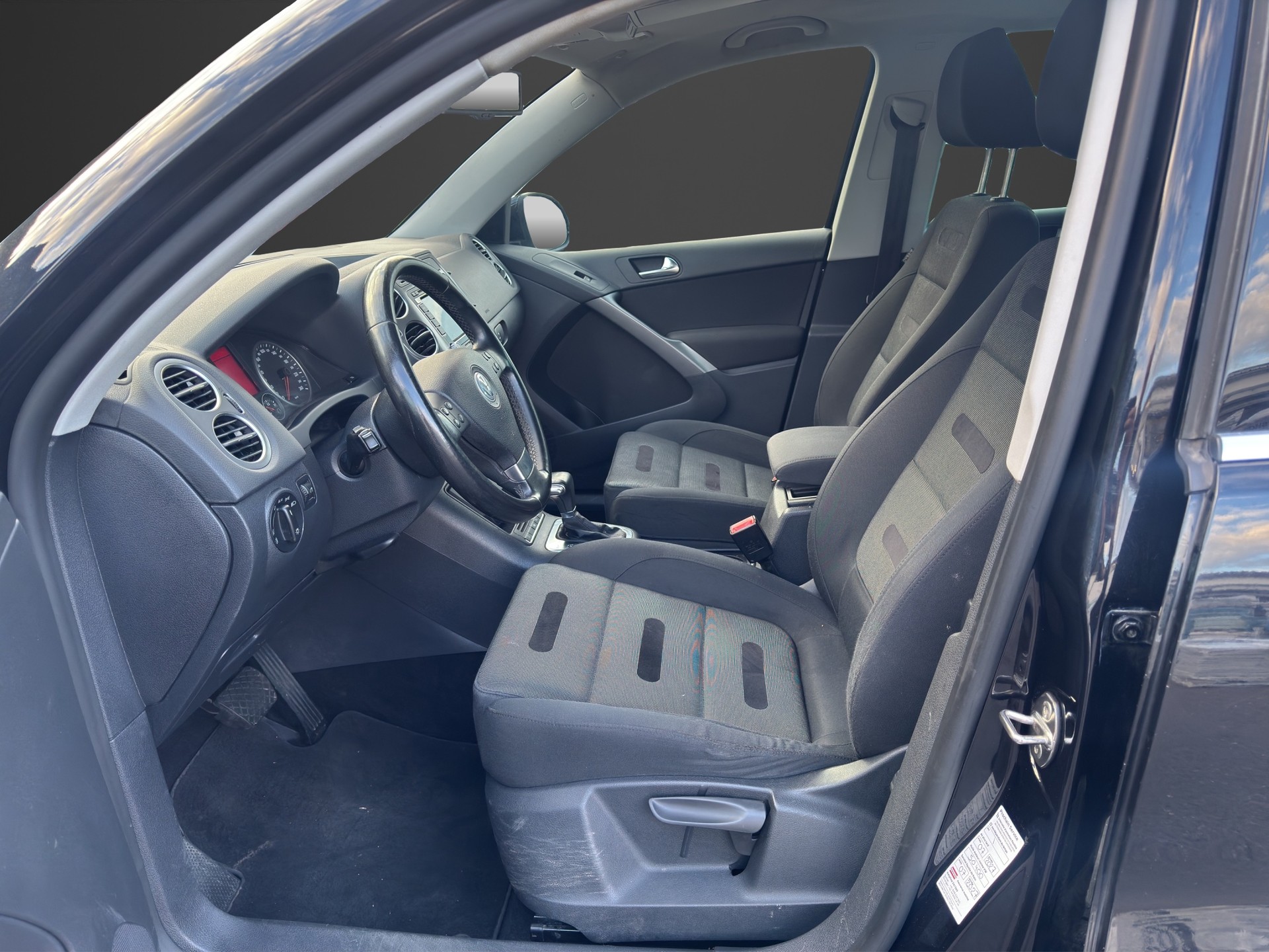 VW Tiguan 2.0 TSI Sport&Style Tiptronic-image-13
