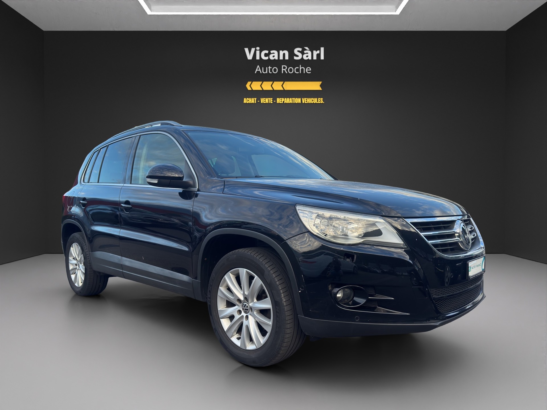 VW Tiguan 2.0 TSI Sport&Style Tiptronic-image-2
