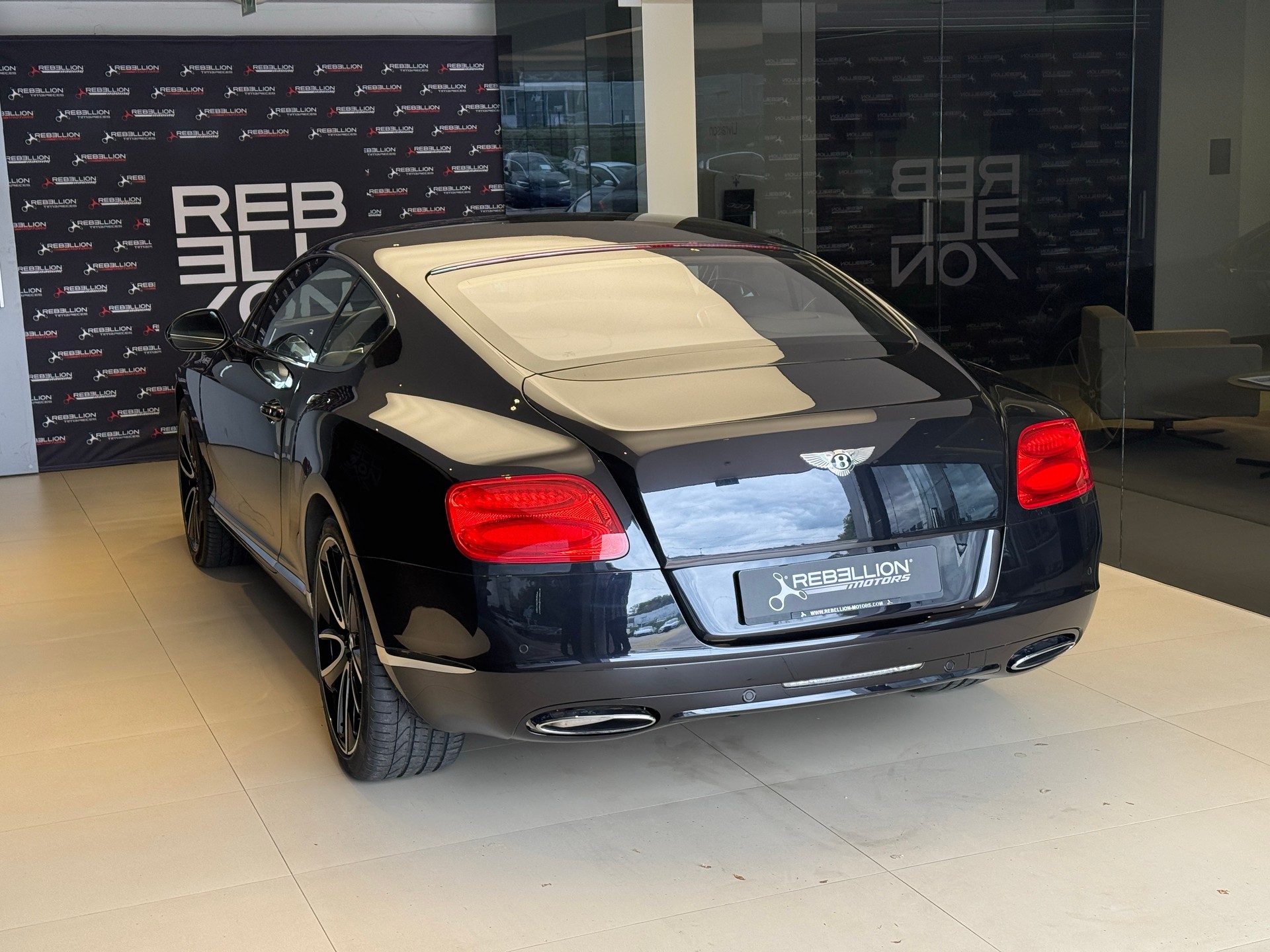 BENTLEY Continental GT 6.0 W12-image-8