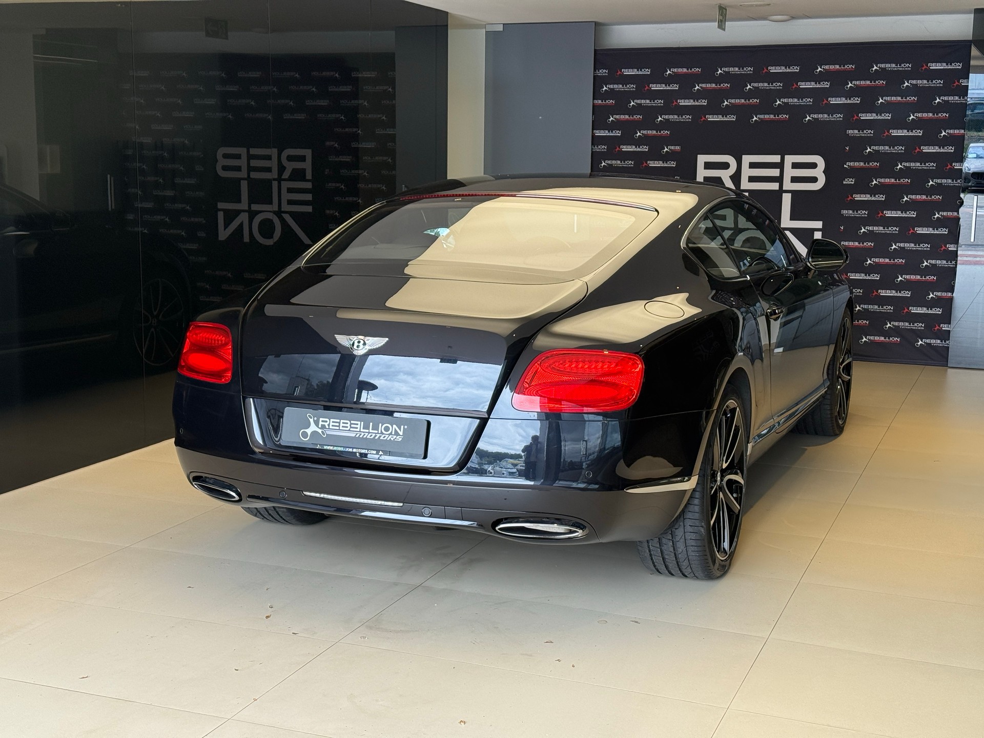 BENTLEY Continental GT 6.0 W12-image-6