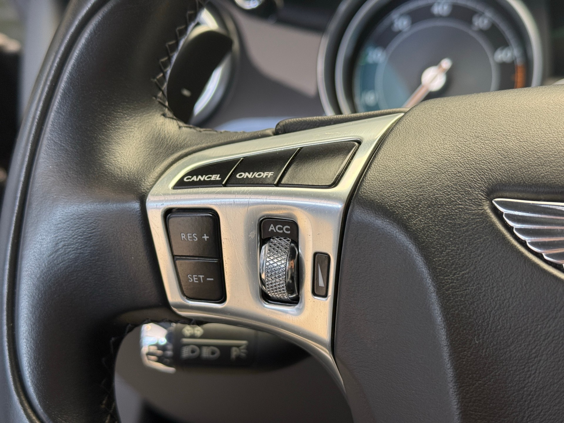 BENTLEY Continental GT 6.0 W12-image-14
