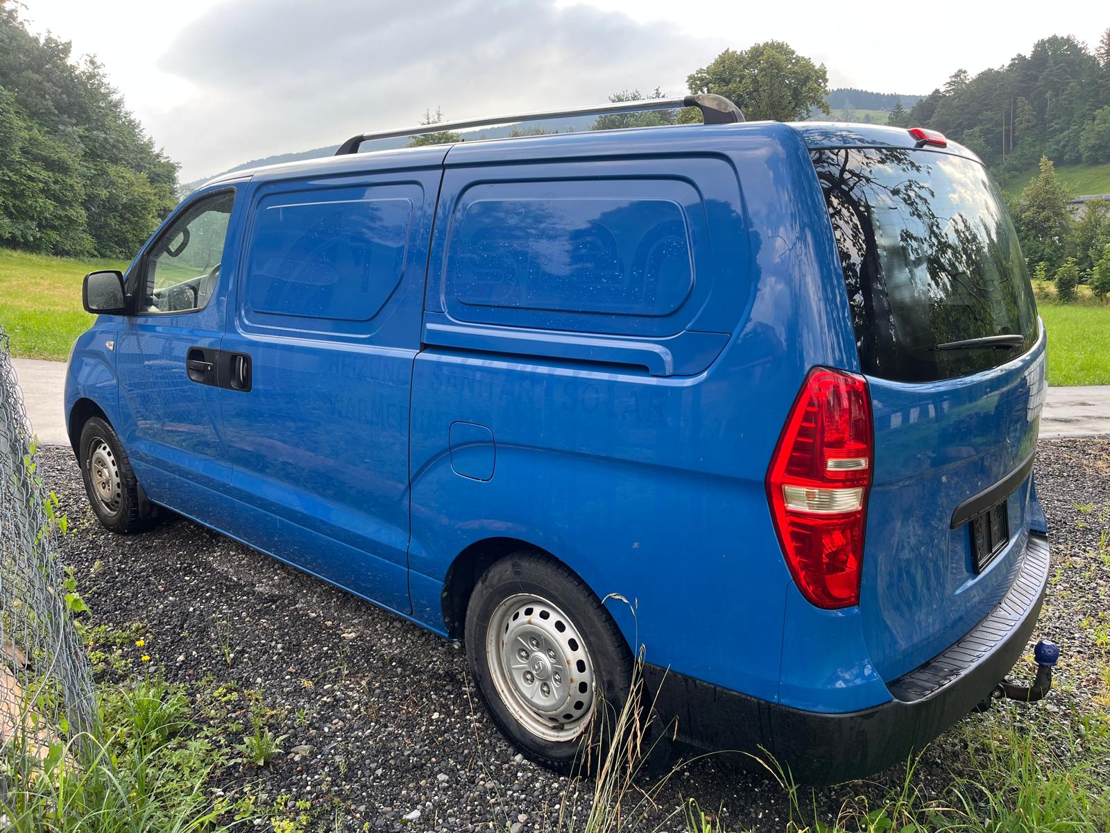 HYUNDAI Cargo-image-2