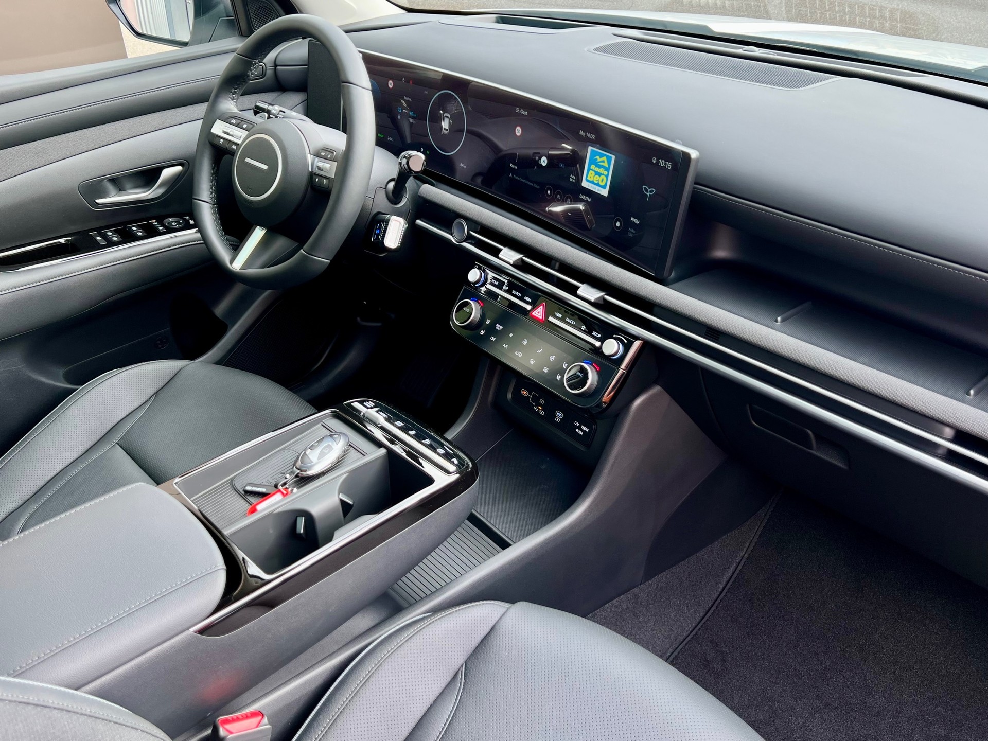 HYUNDAI Tucson 1.6 TGDI PHEV Vertex Swiss Edition 4WD-image-7