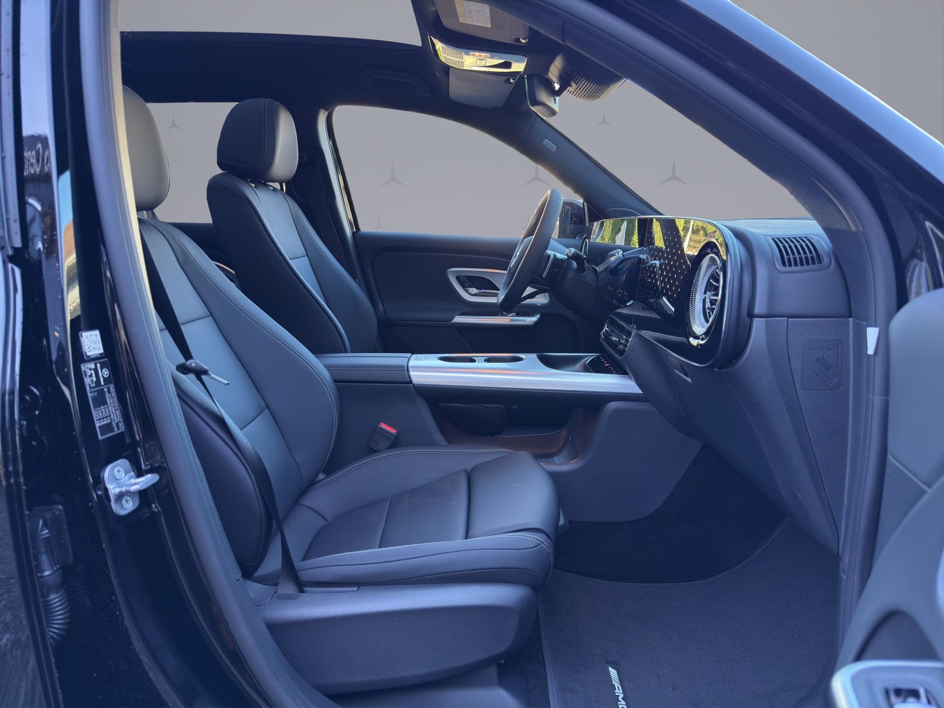 MERCEDES-BENZ GLB 220 4matic-image-15