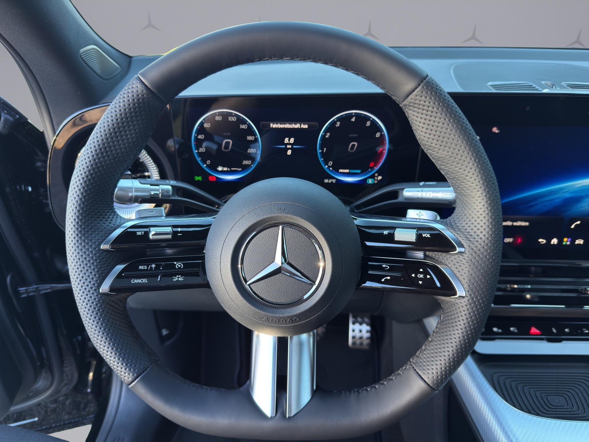 MERCEDES-BENZ GLB 220 4matic-image-9