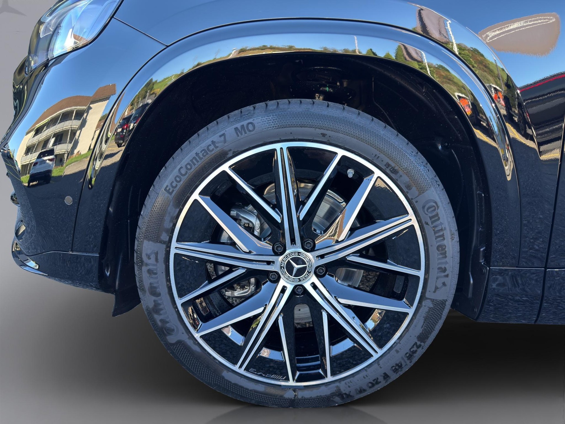 MERCEDES-BENZ GLB 220 4matic-image-19