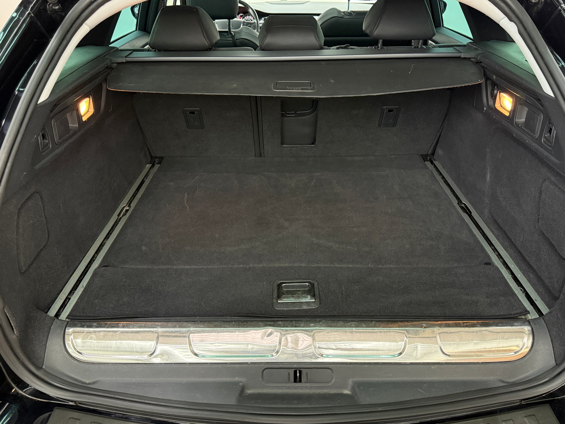 PEUGEOT 508 RXH 2.0 HDI Hybrid4 ETG6-image-24