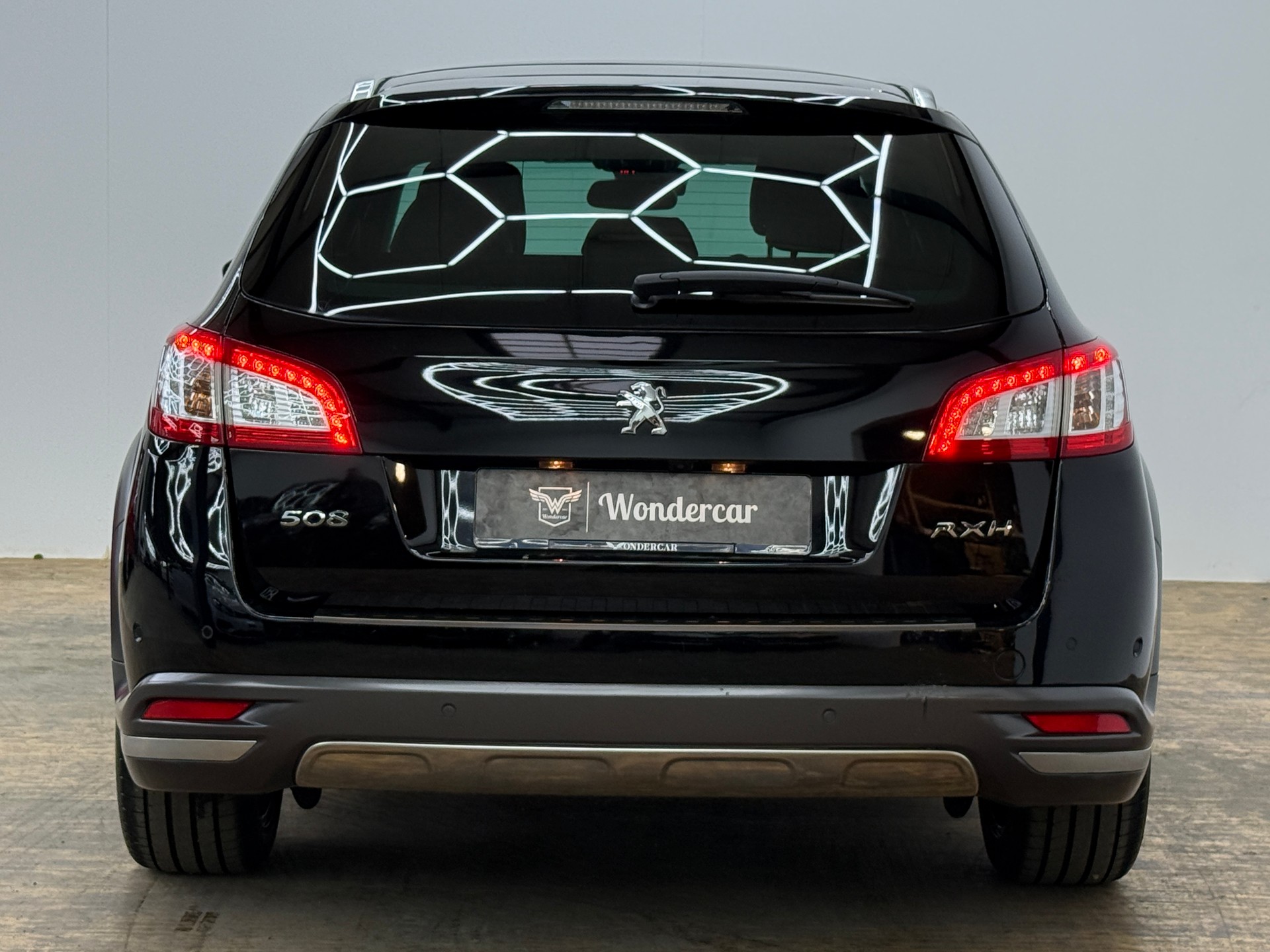 PEUGEOT 508 RXH 2.0 HDI Hybrid4 ETG6-image-11