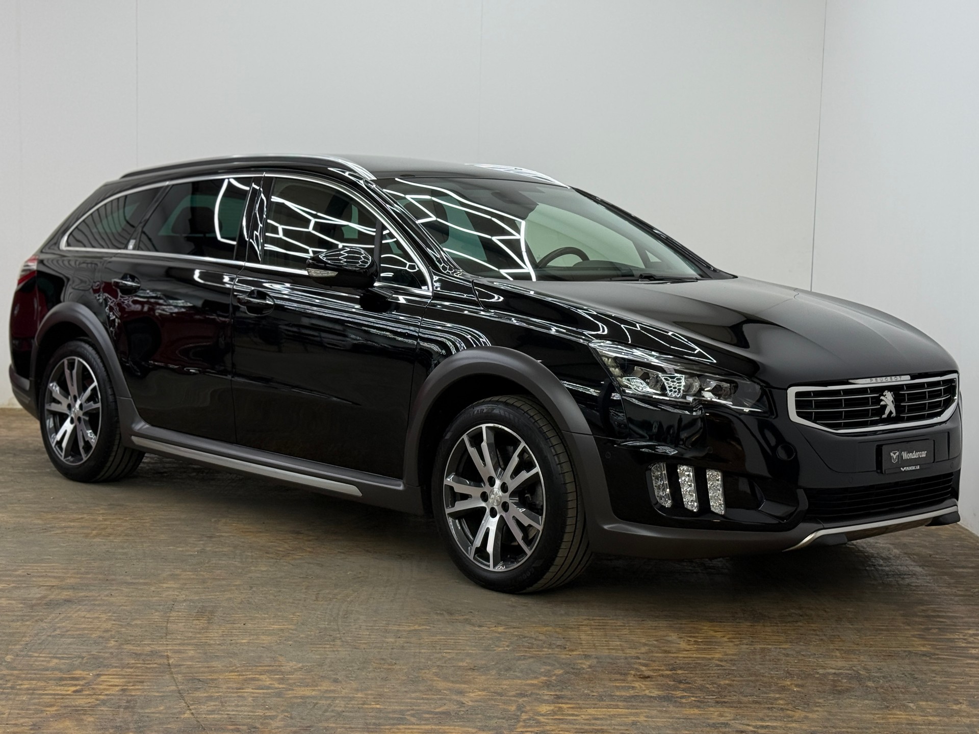 PEUGEOT 508 RXH 2.0 HDI Hybrid4 ETG6-image-0
