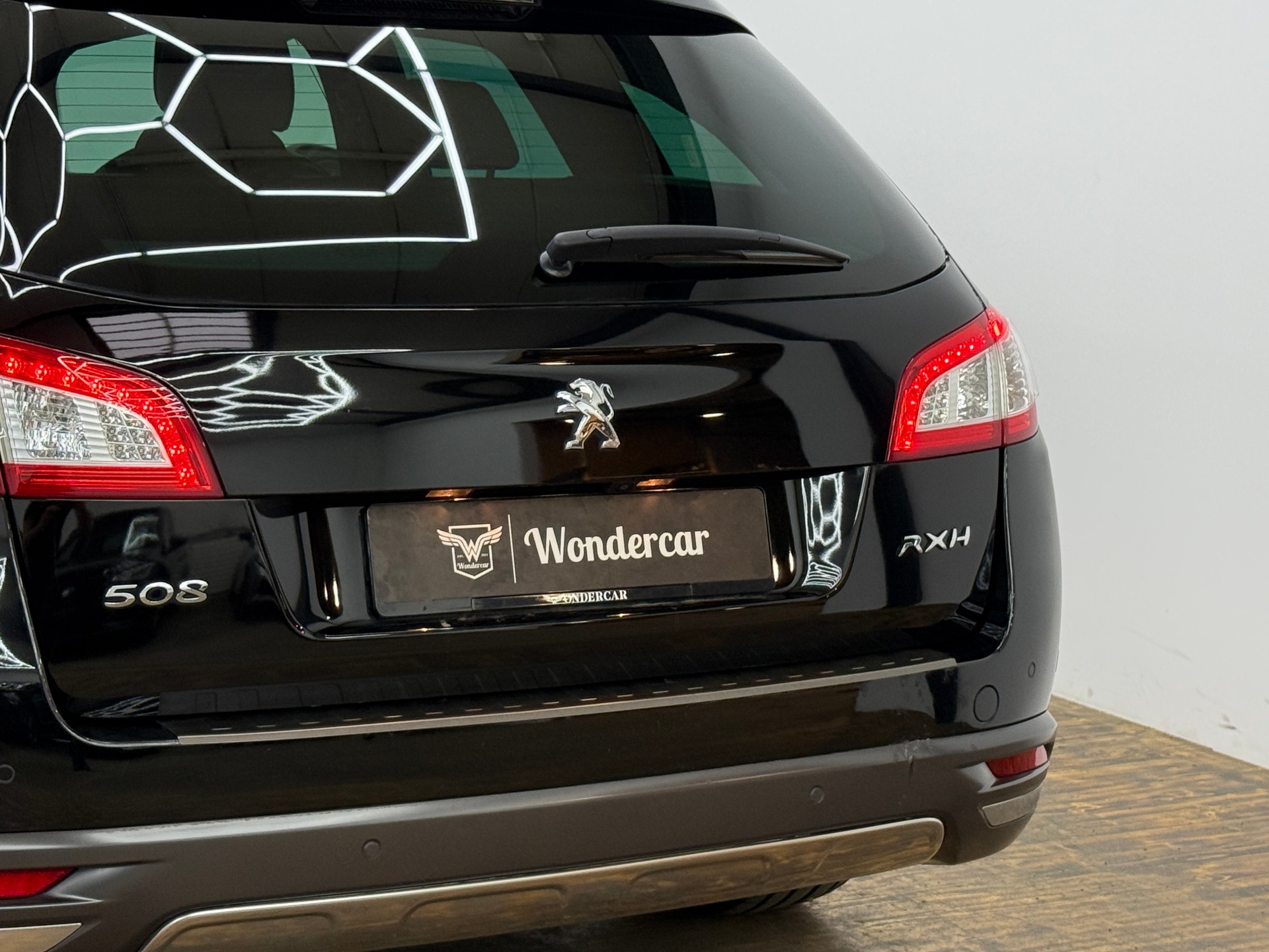 PEUGEOT 508 RXH 2.0 HDI Hybrid4 ETG6-image-12