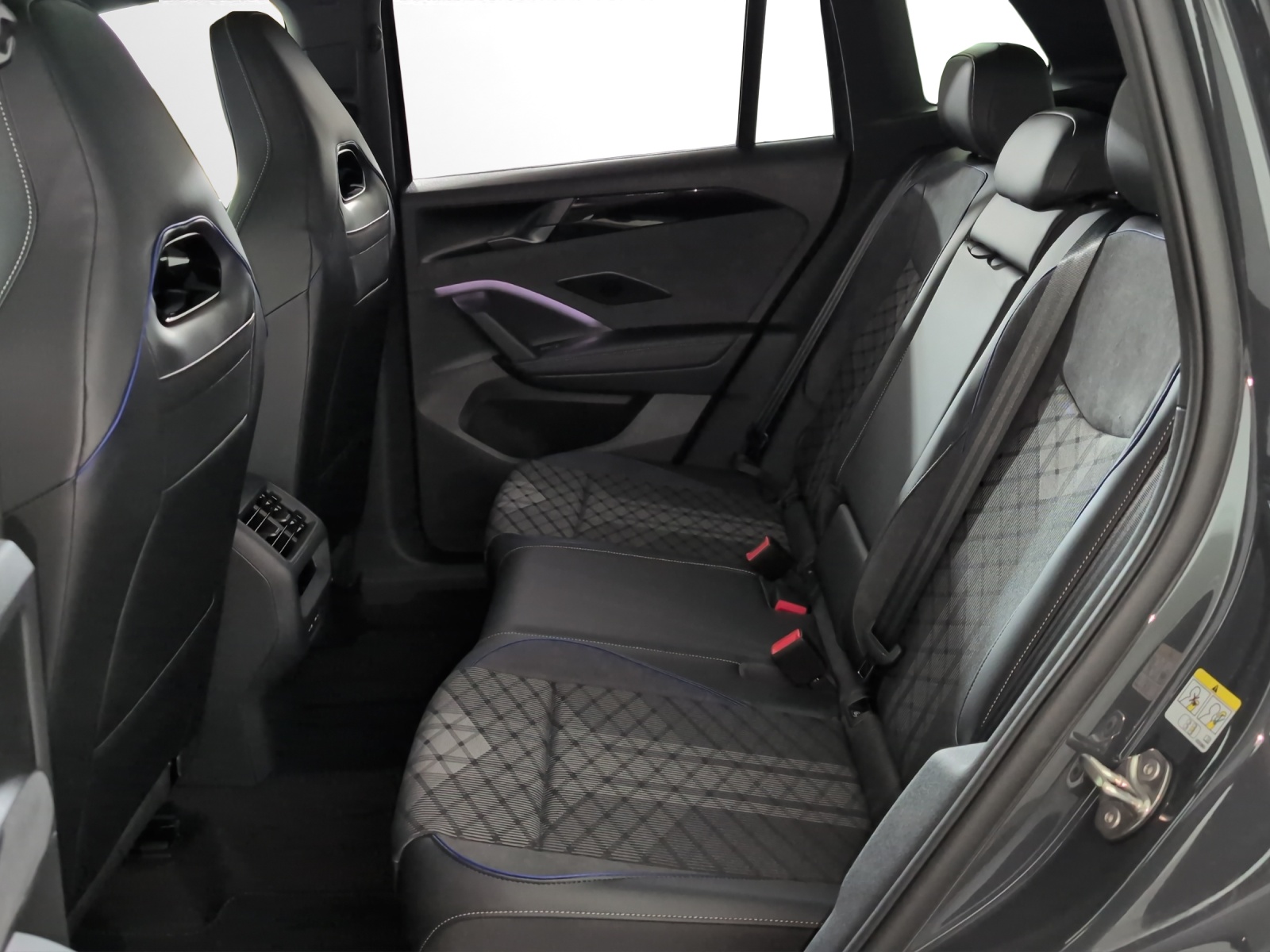 VW Tiguan 2.0 TSI DSG R-Line United 4Motion-image-8