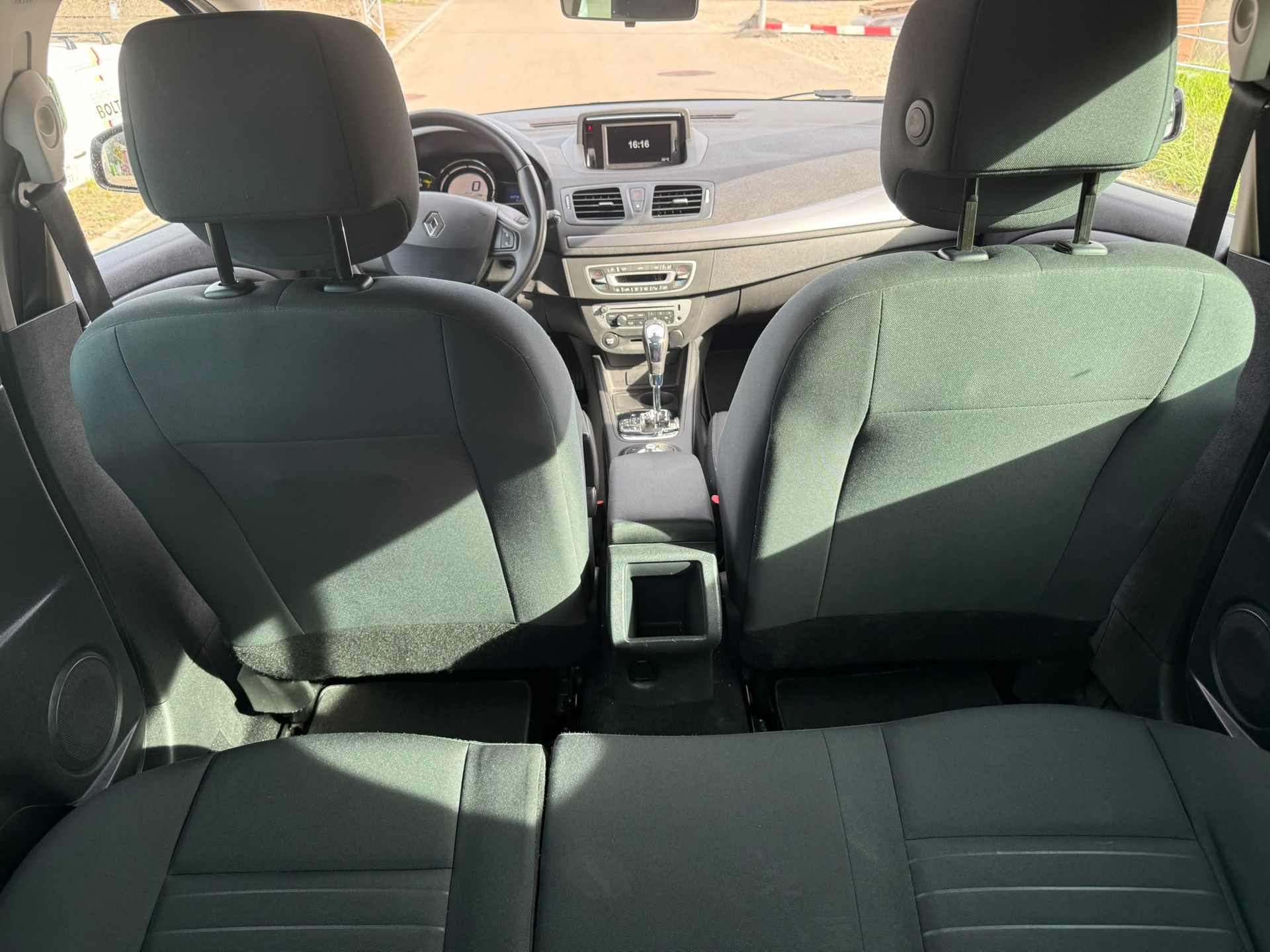 RENAULT Mégane 1.2 16V Turbo Limited EDC-image-8