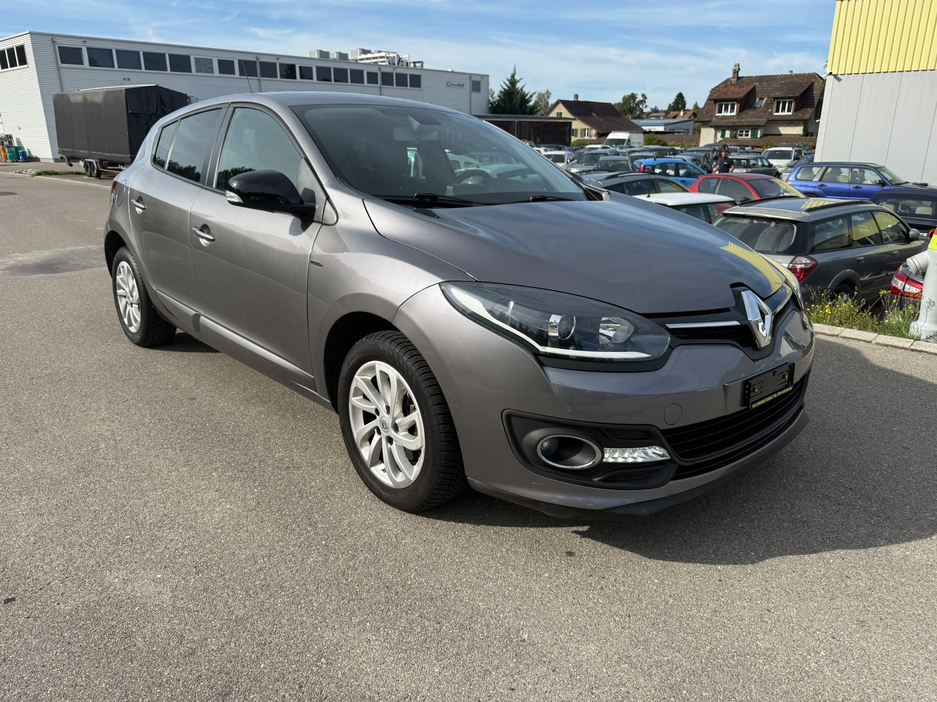 RENAULT Mégane 1.2 16V Turbo Limited EDC-image-2