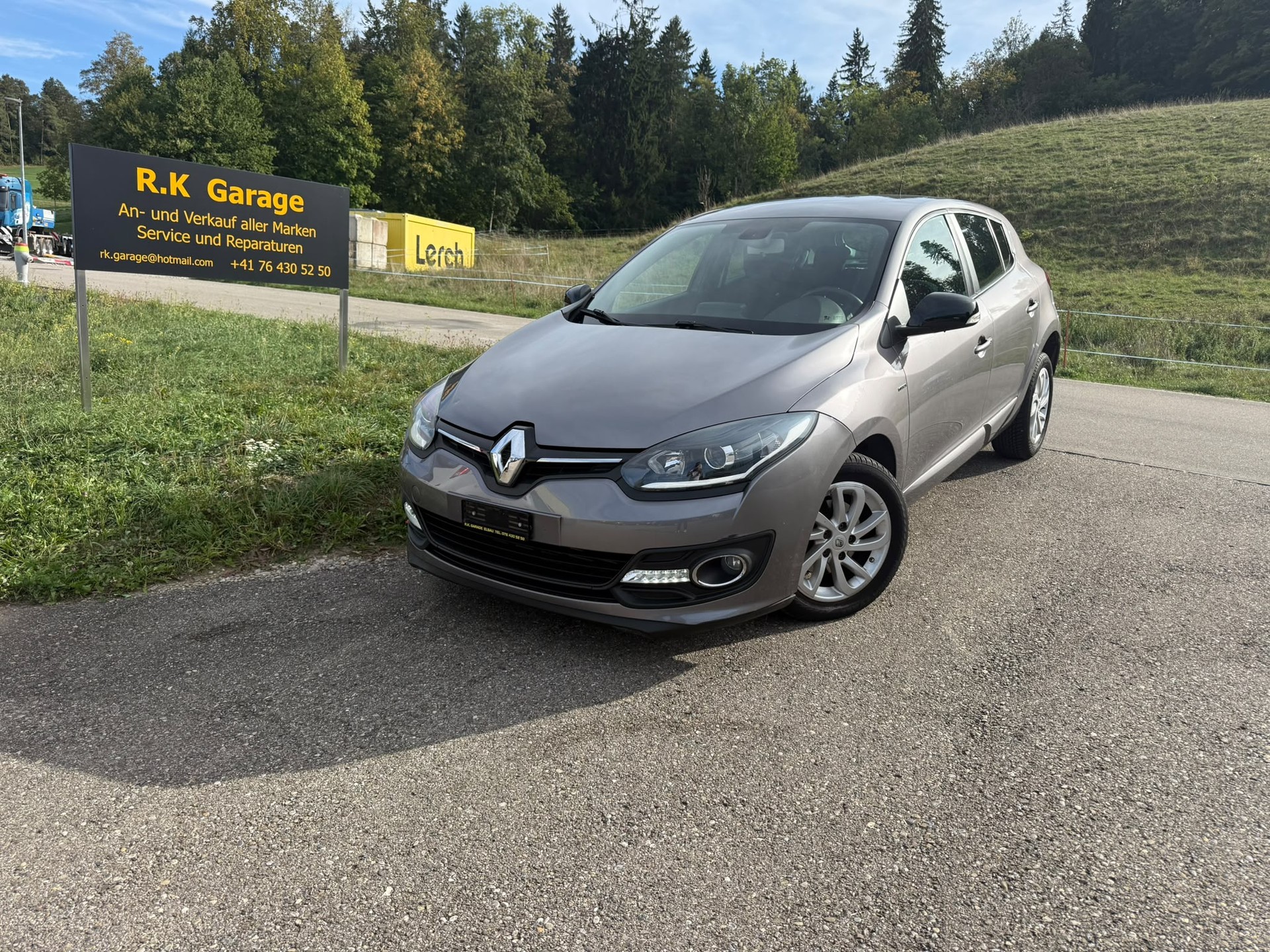 RENAULT Mégane 1.2 16V Turbo Limited EDC-image-0