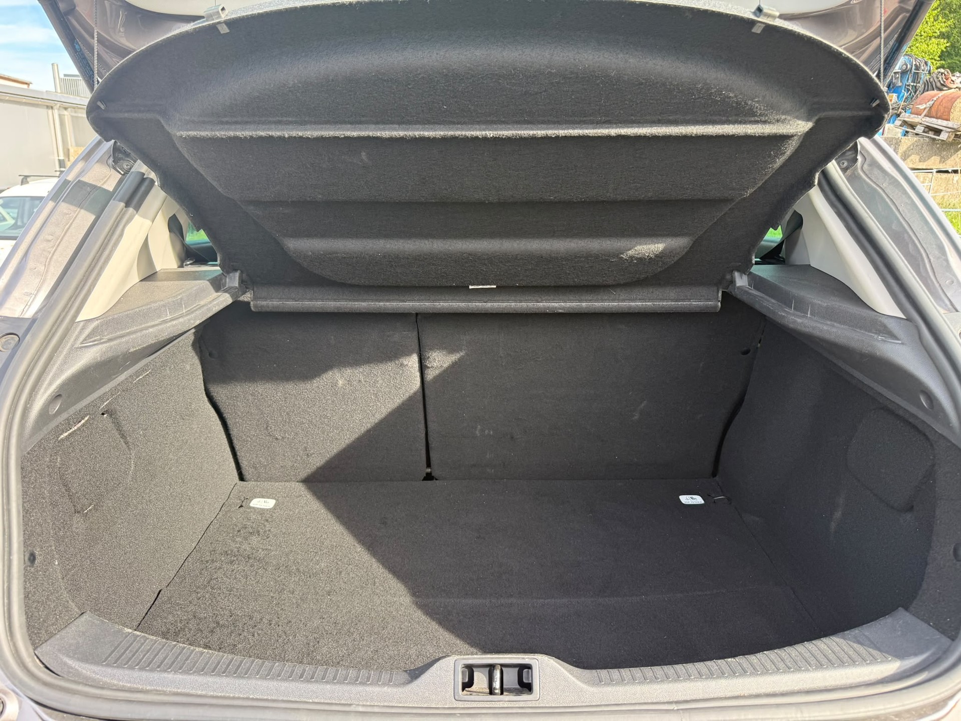 RENAULT Mégane 1.2 16V Turbo Limited EDC-image-7