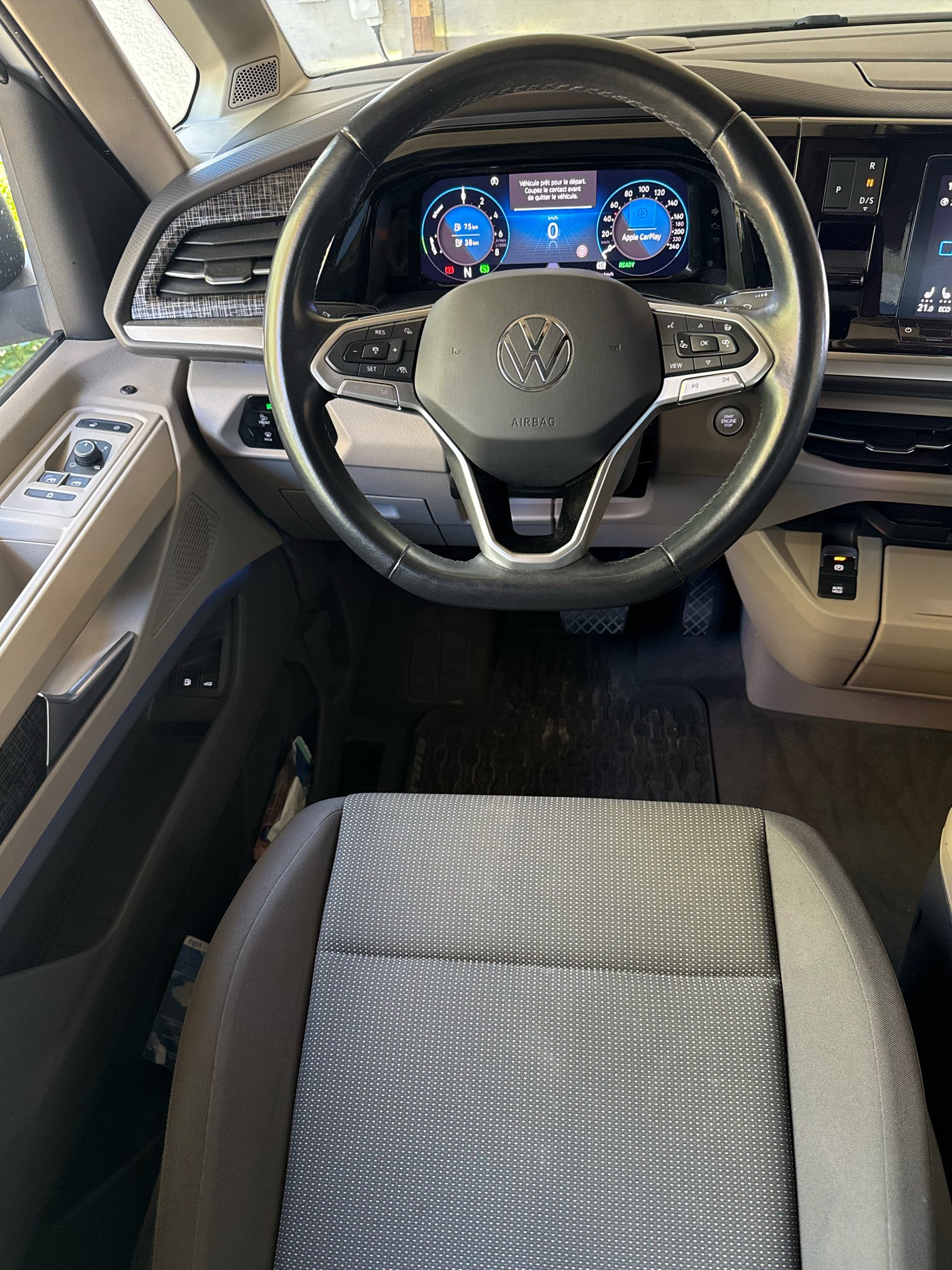 VW 1.4 eHybrid Liberty DSG-image-1