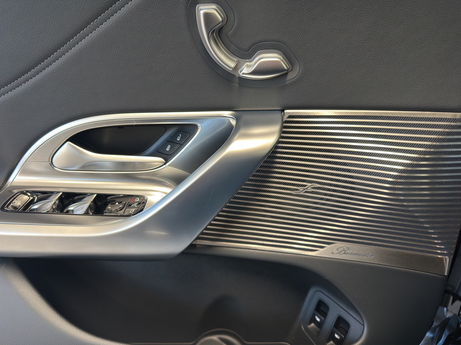 MERCEDES-BENZ C 400 94 kWh 4Matic-image-12