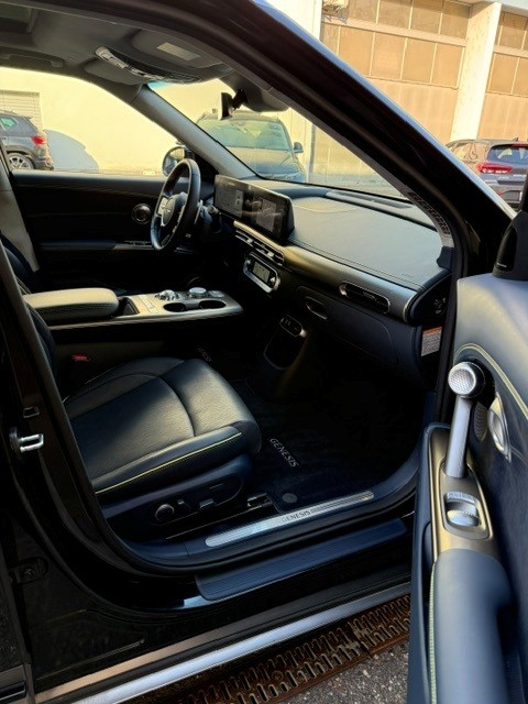 GENESIS GV60 Dual Motor Sport Plus AWD-image-14