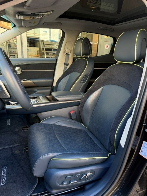 GENESIS GV60 Dual Motor Sport Plus AWD-image-9