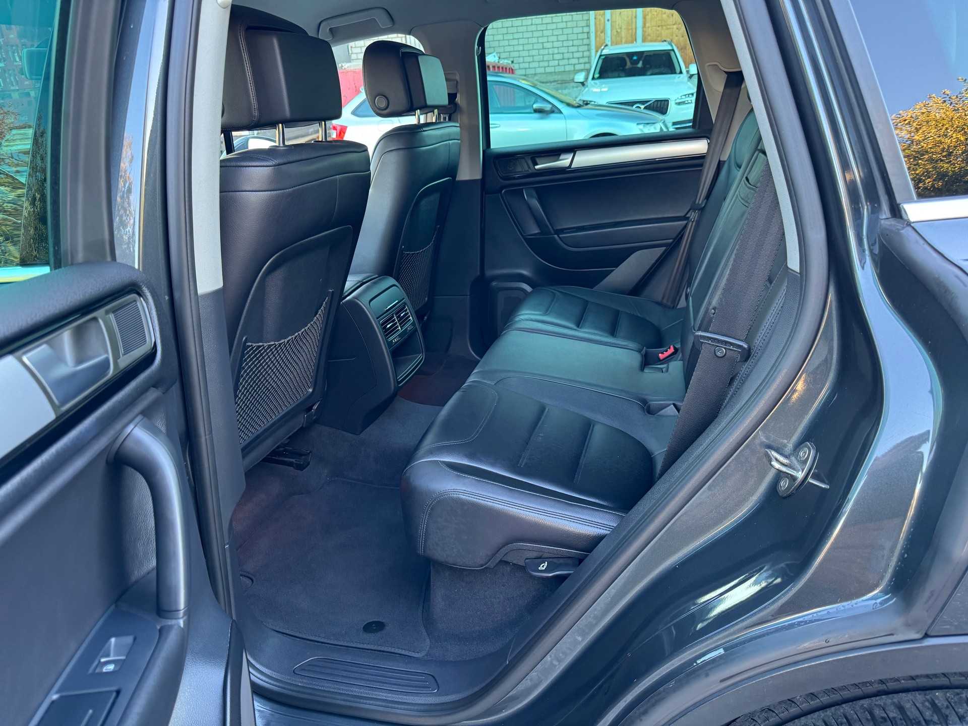VW Touareg 3.0 TDI BlueMotion Technology Tiptronic-image-17