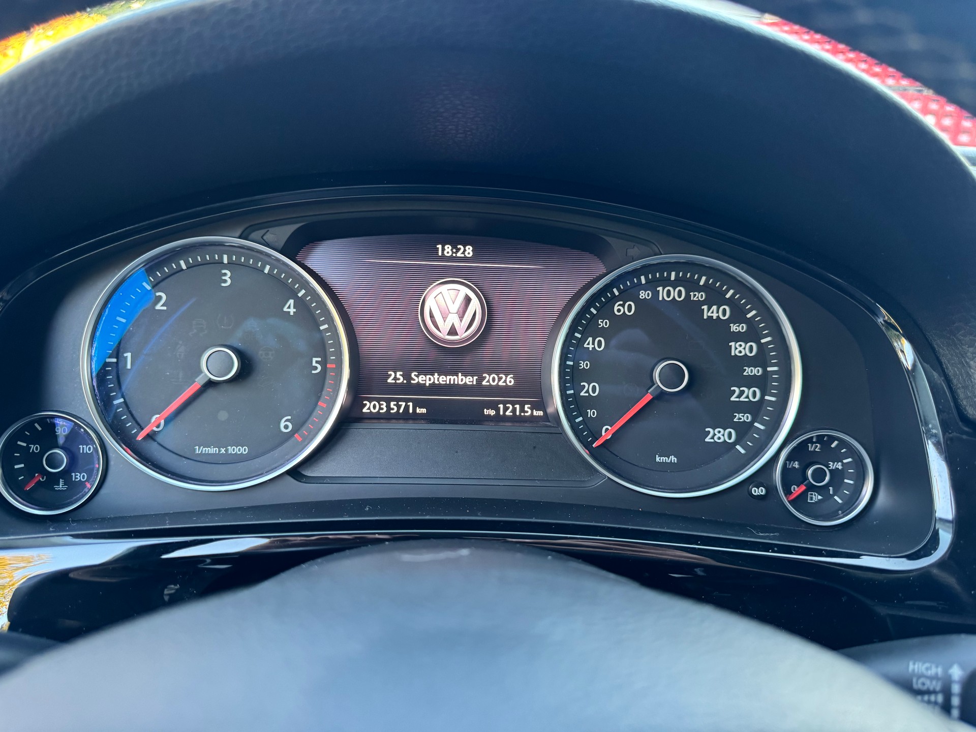 VW Touareg 3.0 TDI BlueMotion Technology Tiptronic-image-21