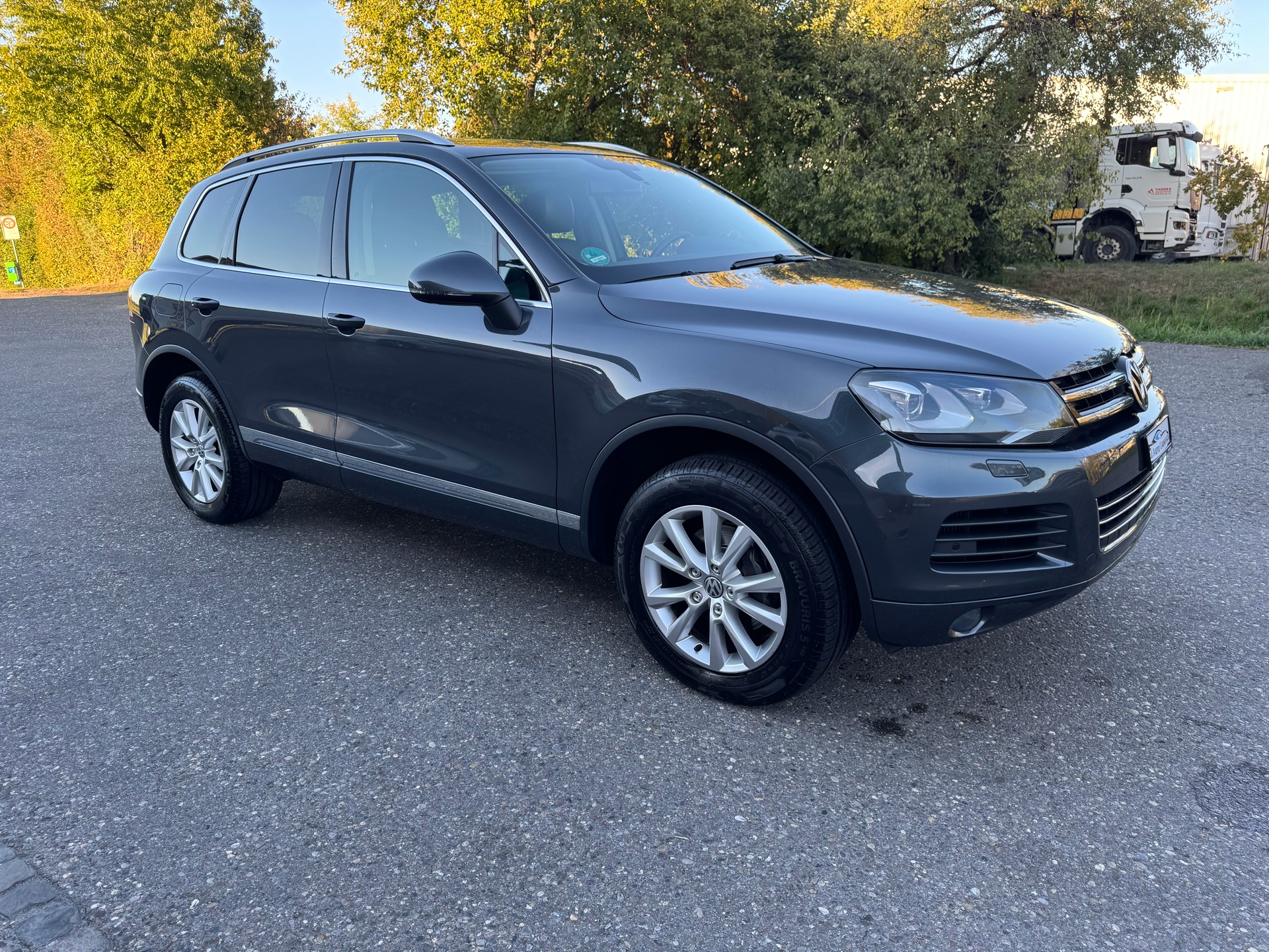 VW Touareg 3.0 TDI BlueMotion Technology Tiptronic-image-1