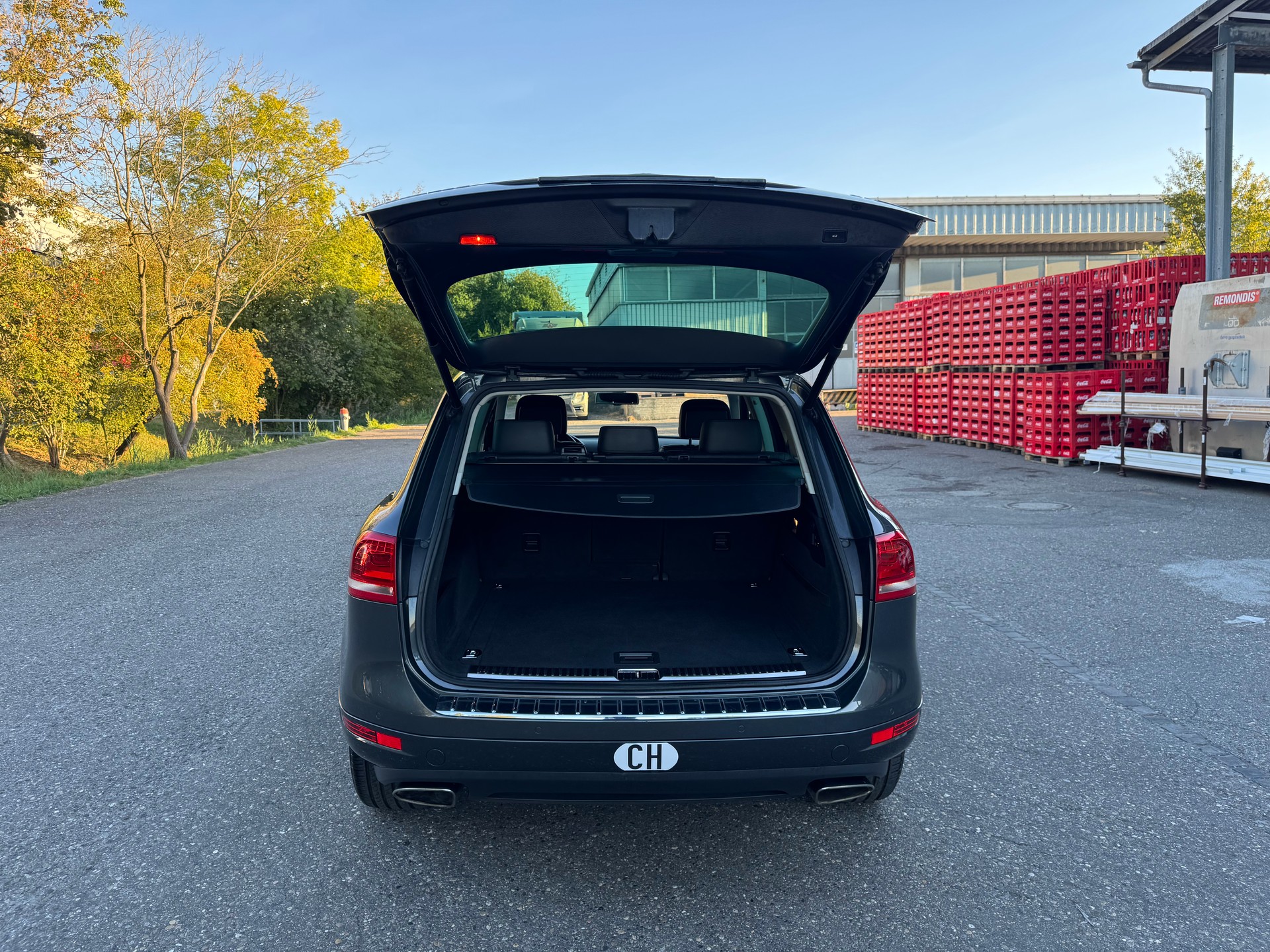 VW Touareg 3.0 TDI BlueMotion Technology Tiptronic-image-6