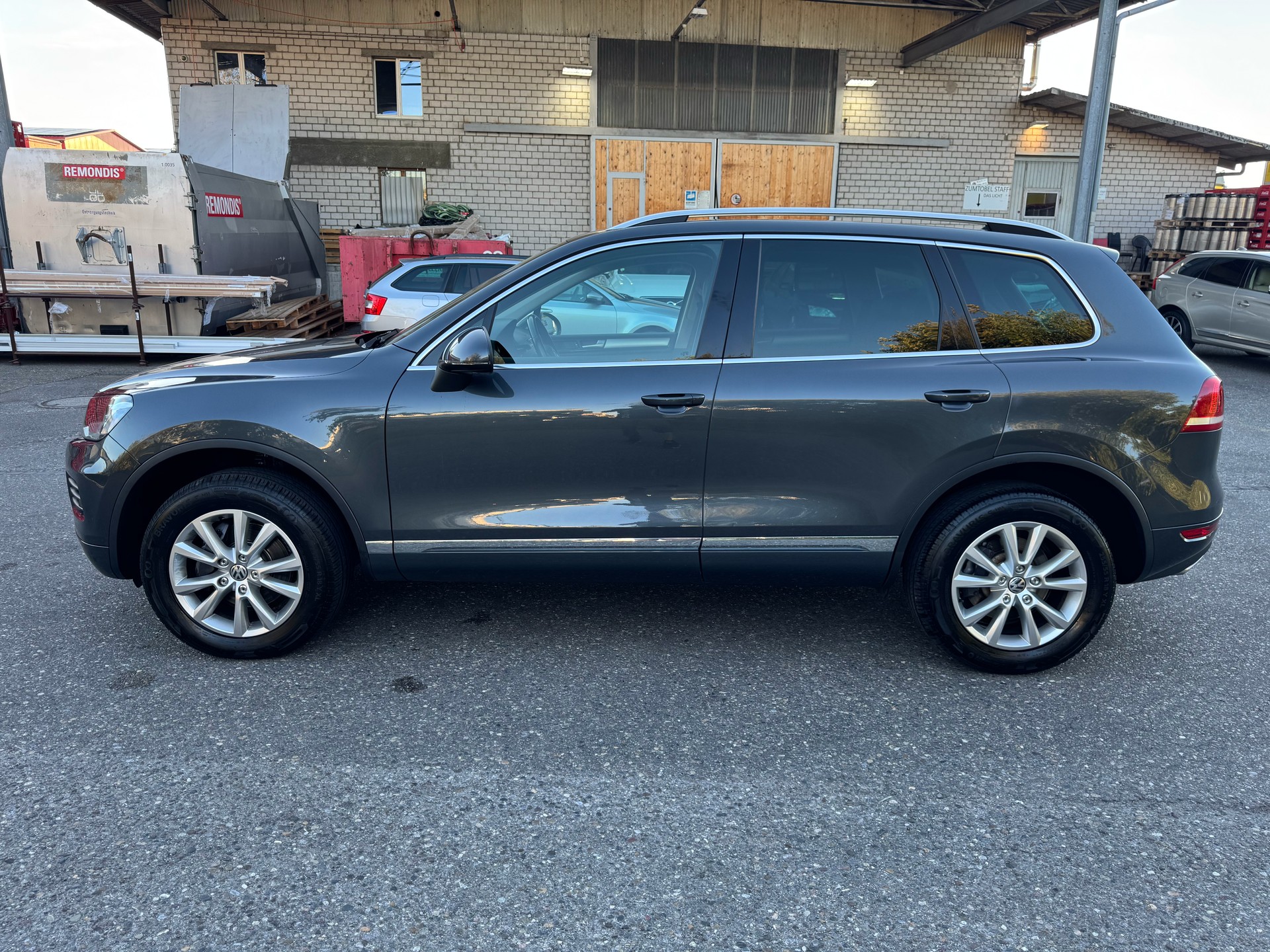 VW Touareg 3.0 TDI BlueMotion Technology Tiptronic-image-8