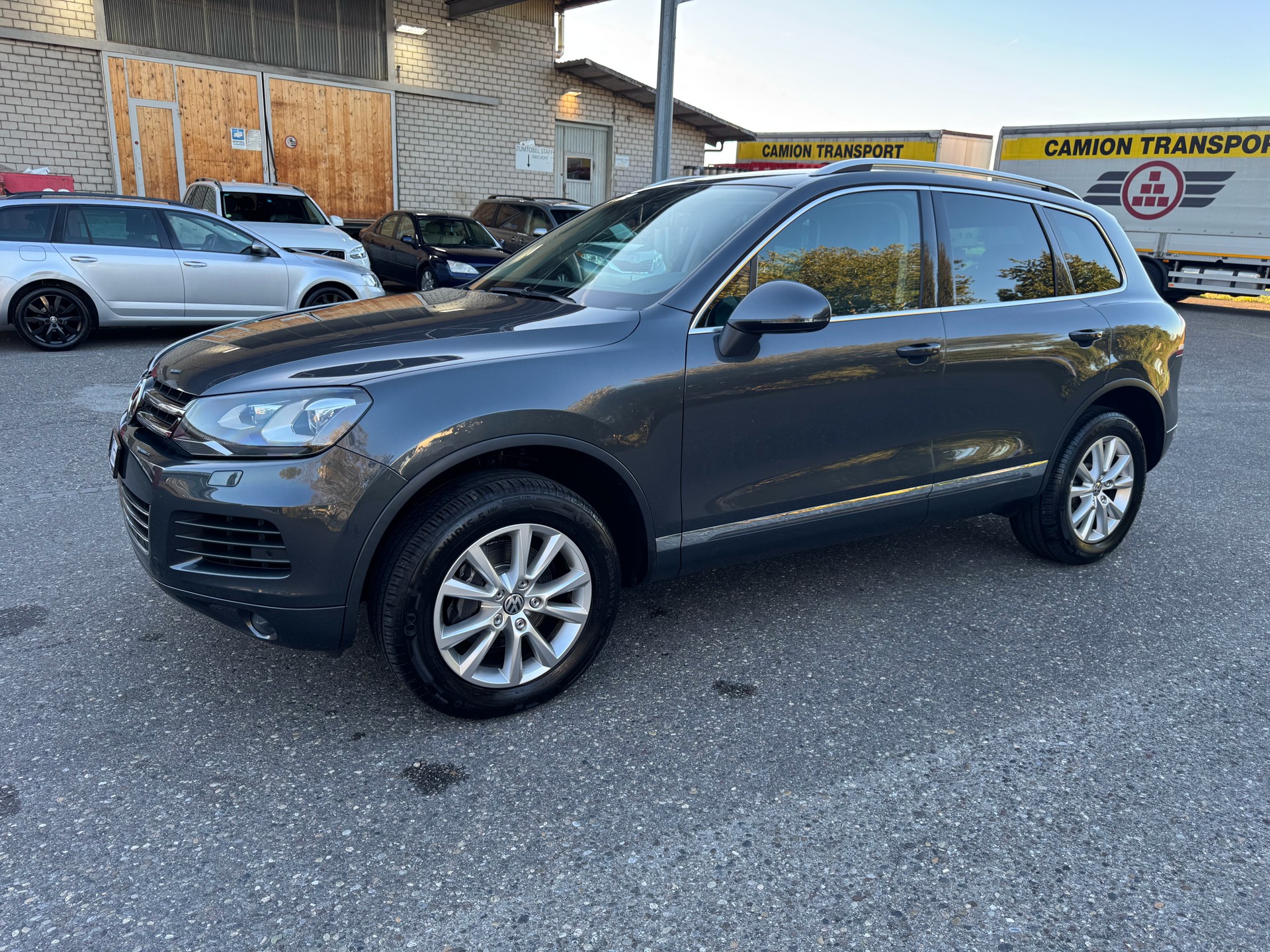 VW Touareg 3.0 TDI BlueMotion Technology Tiptronic-image-2