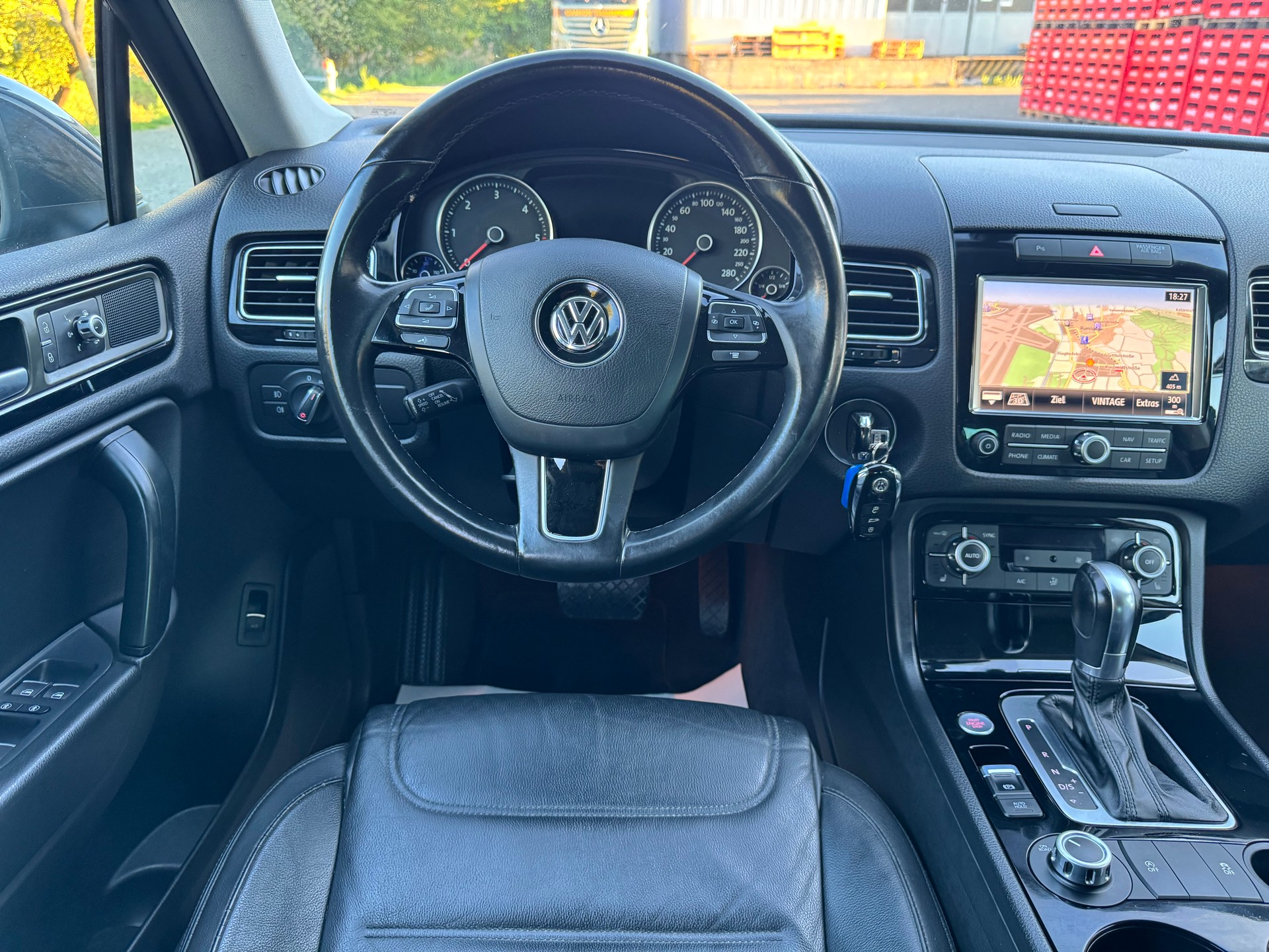 VW Touareg 3.0 TDI BlueMotion Technology Tiptronic-image-19