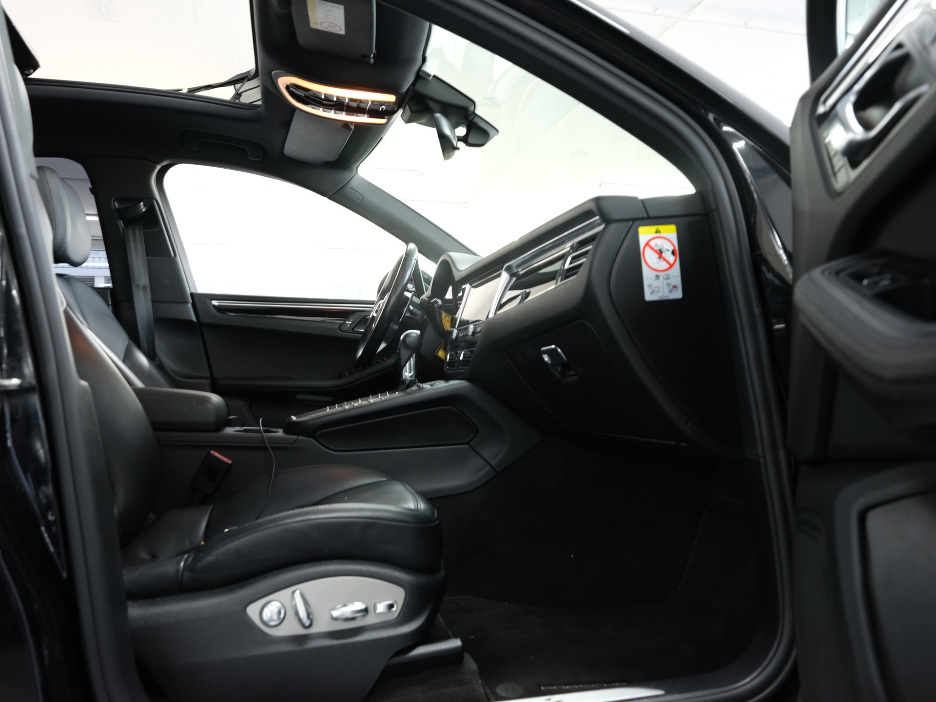 PORSCHE Macan S PDK *Sportabgassanlage* *Bose* *Panorama*-image-24