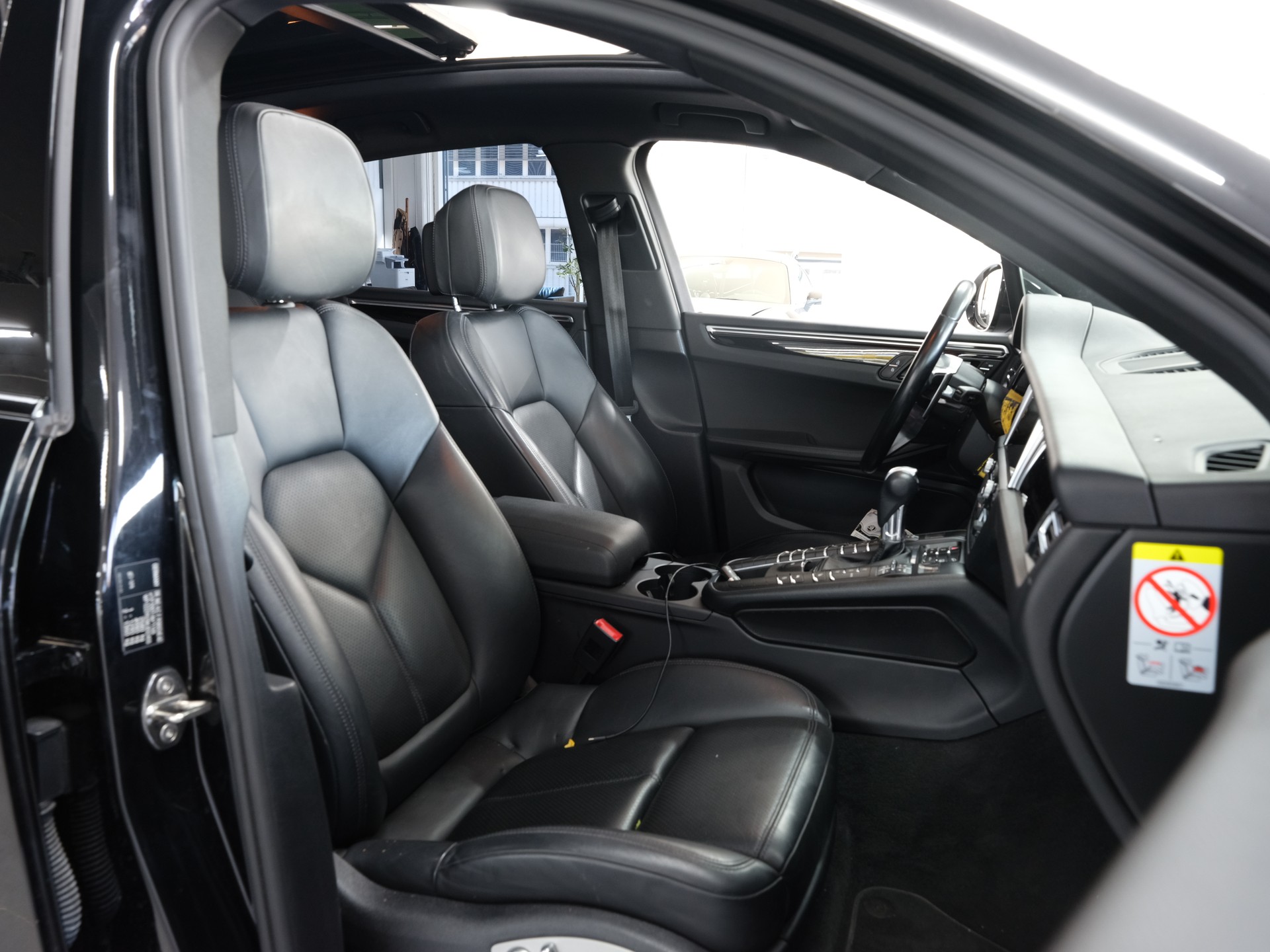 PORSCHE Macan S PDK *Sportabgassanlage* *Bose* *Panorama*-image-25