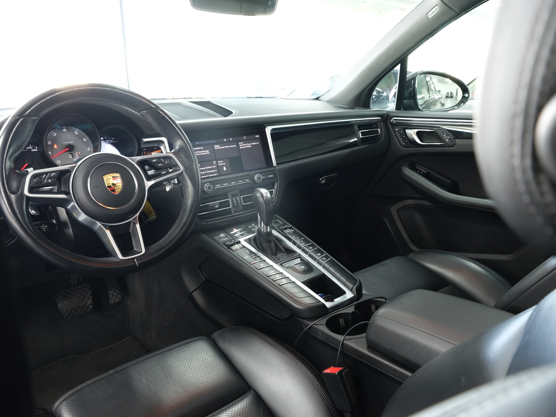 PORSCHE Macan S PDK *Sportabgassanlage* *Bose* *Panorama*-image-15