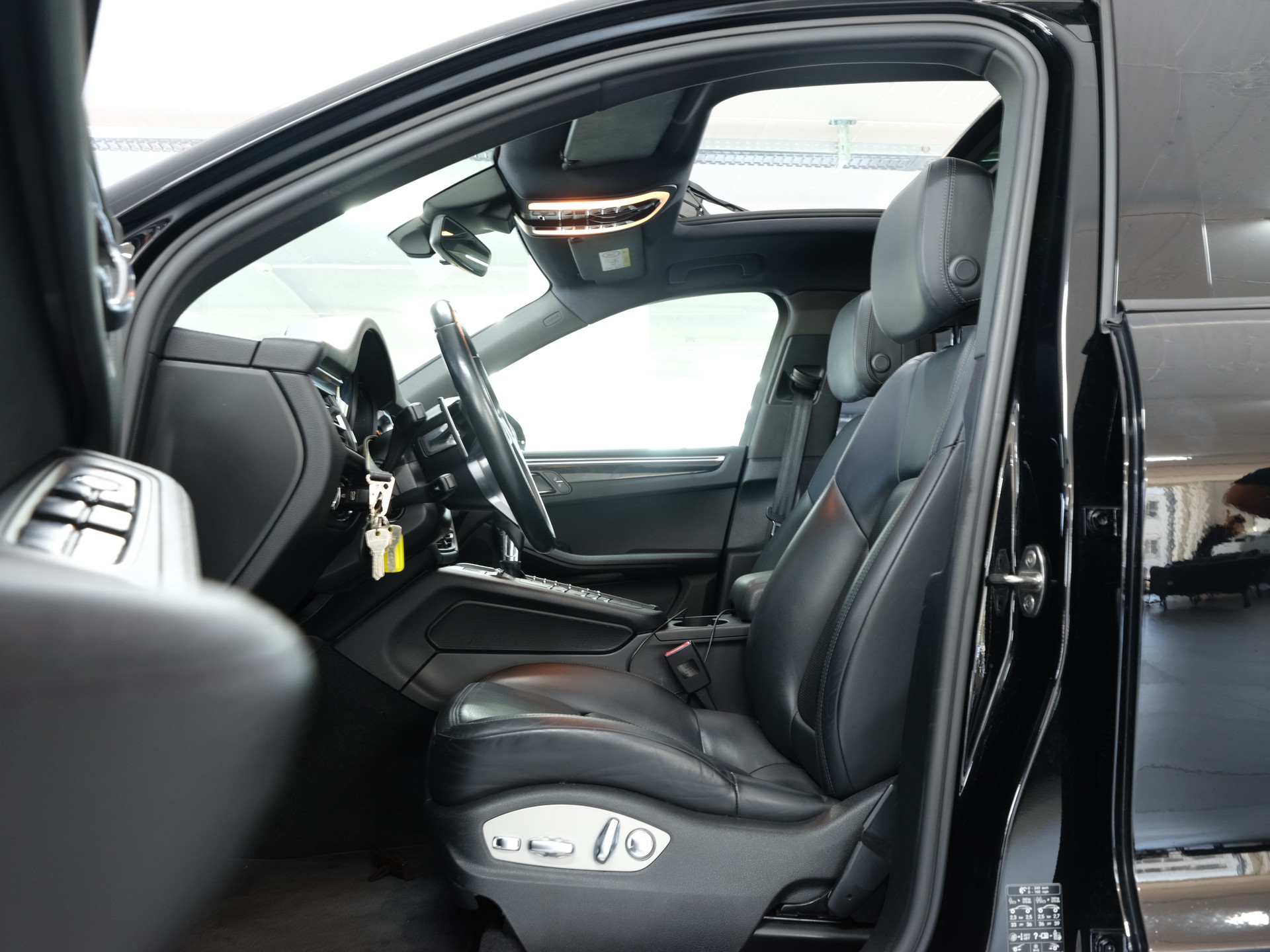 PORSCHE Macan S PDK *Sportabgassanlage* *Bose* *Panorama*-image-11