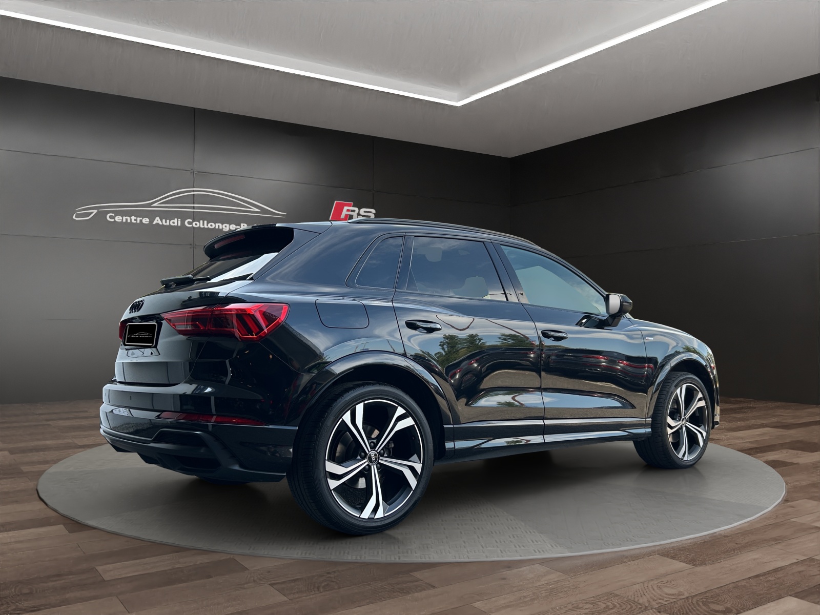 AUDI Q3 35 TFSI S line Attraction S-tronic-image-5