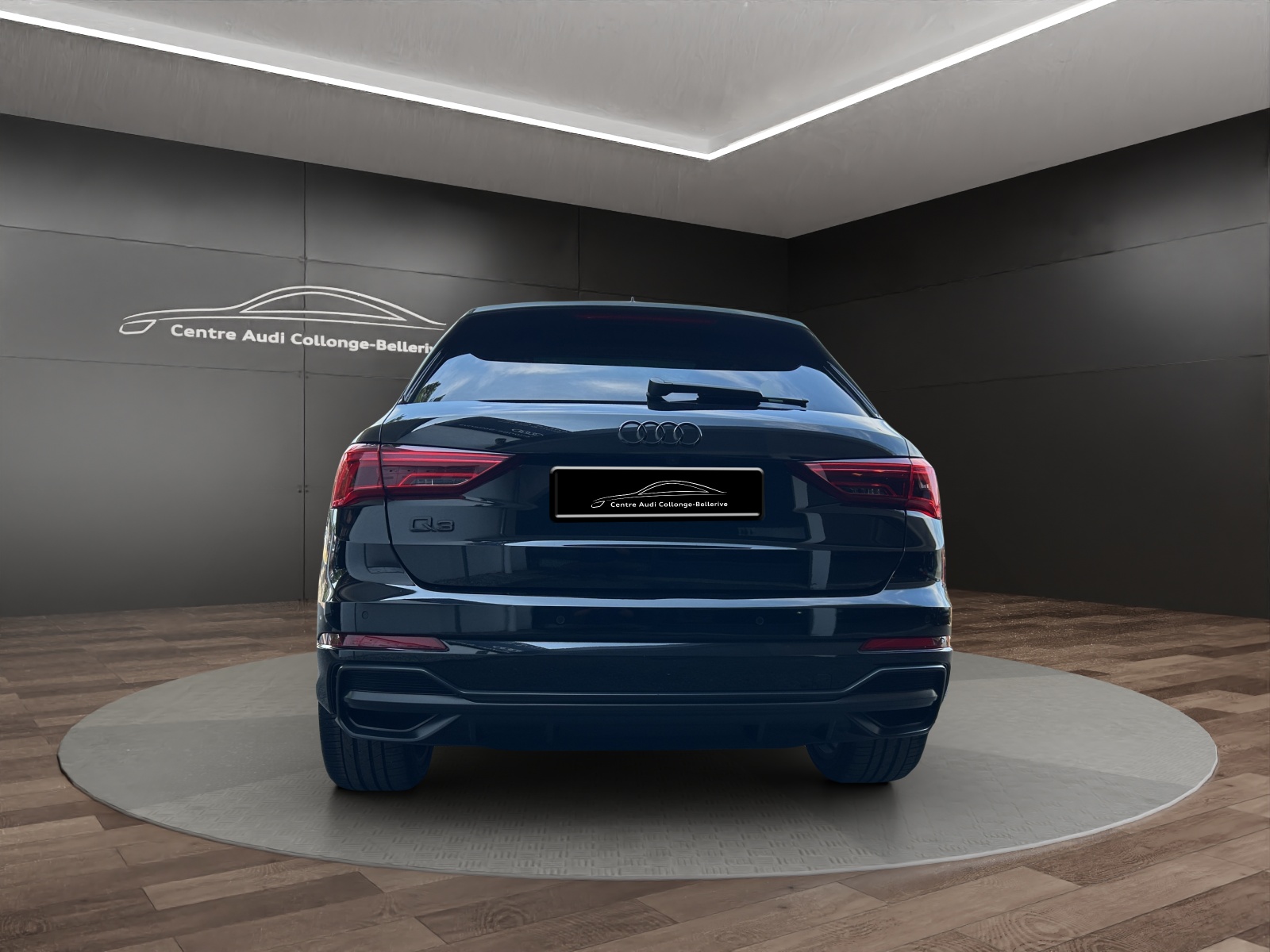 AUDI Q3 35 TFSI S line Attraction S-tronic-image-4