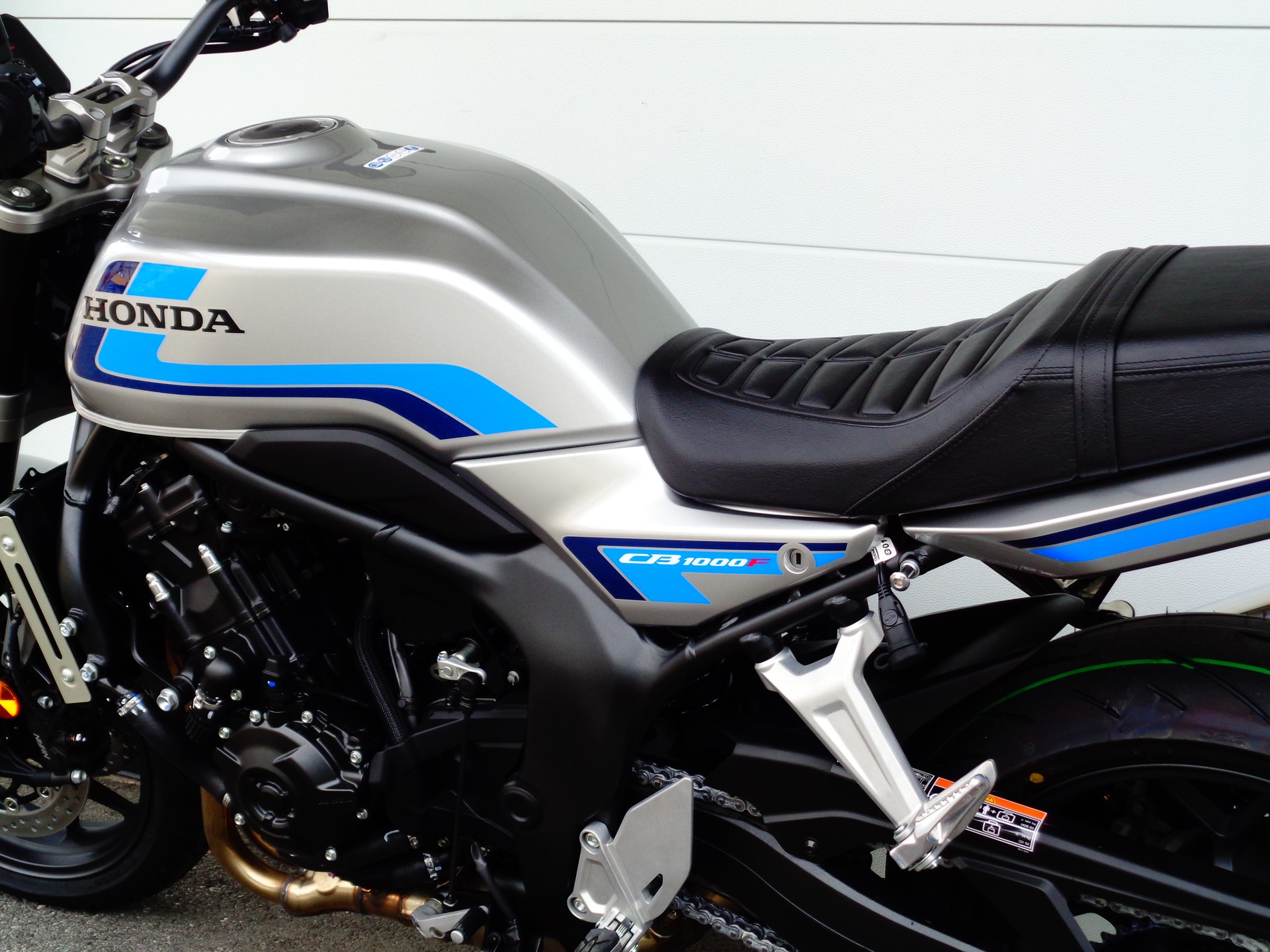 HONDA CB 1000 F A-image-7