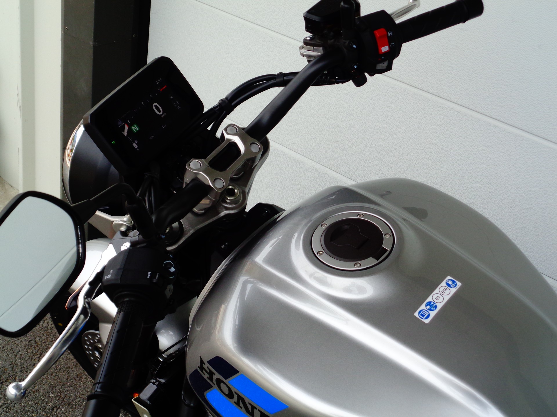 HONDA CB 1000 F A-image-4