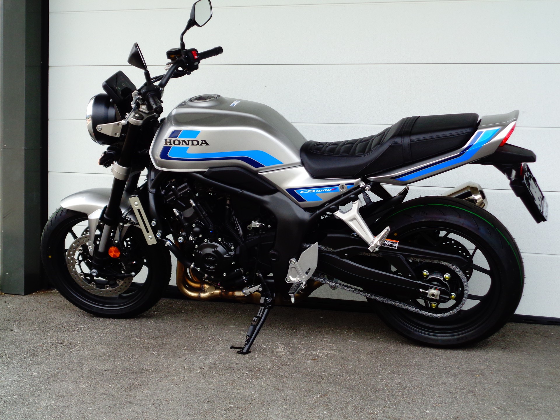 HONDA CB 1000 F A-image-6