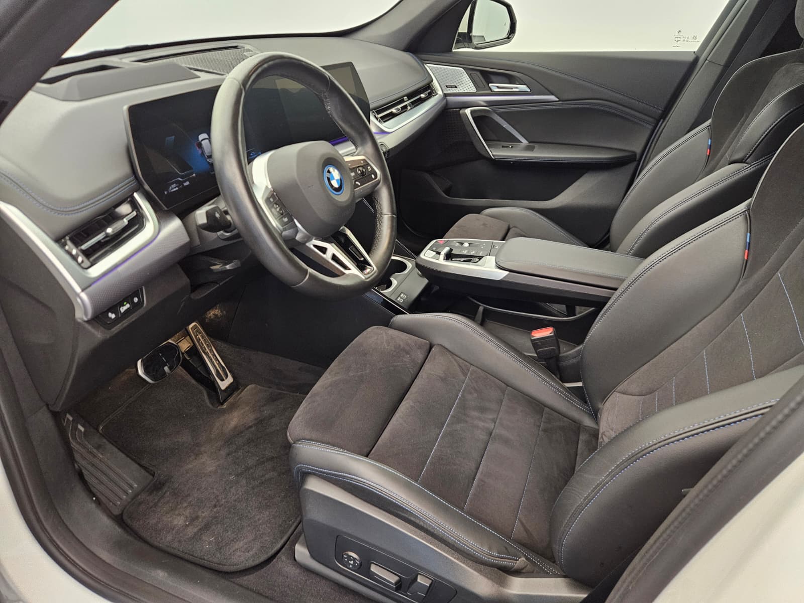 BMW X1 xDrive 25e-image-10
