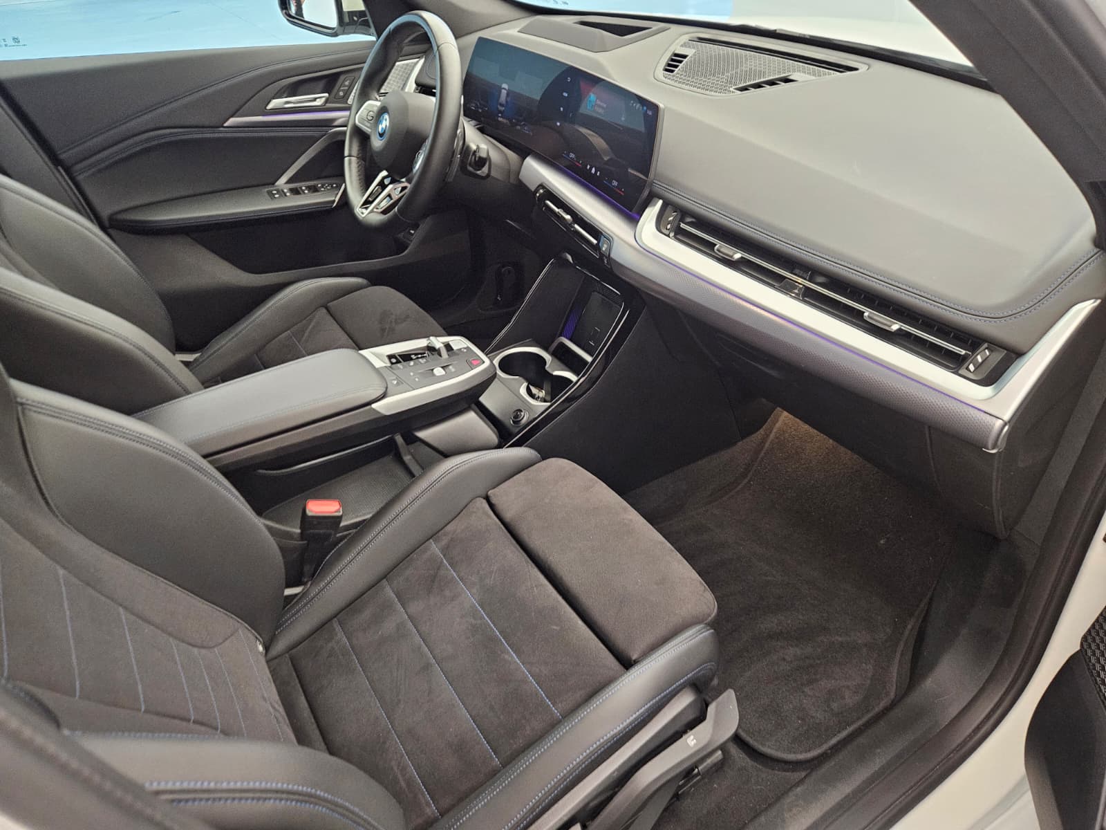 BMW X1 xDrive 25e-image-11